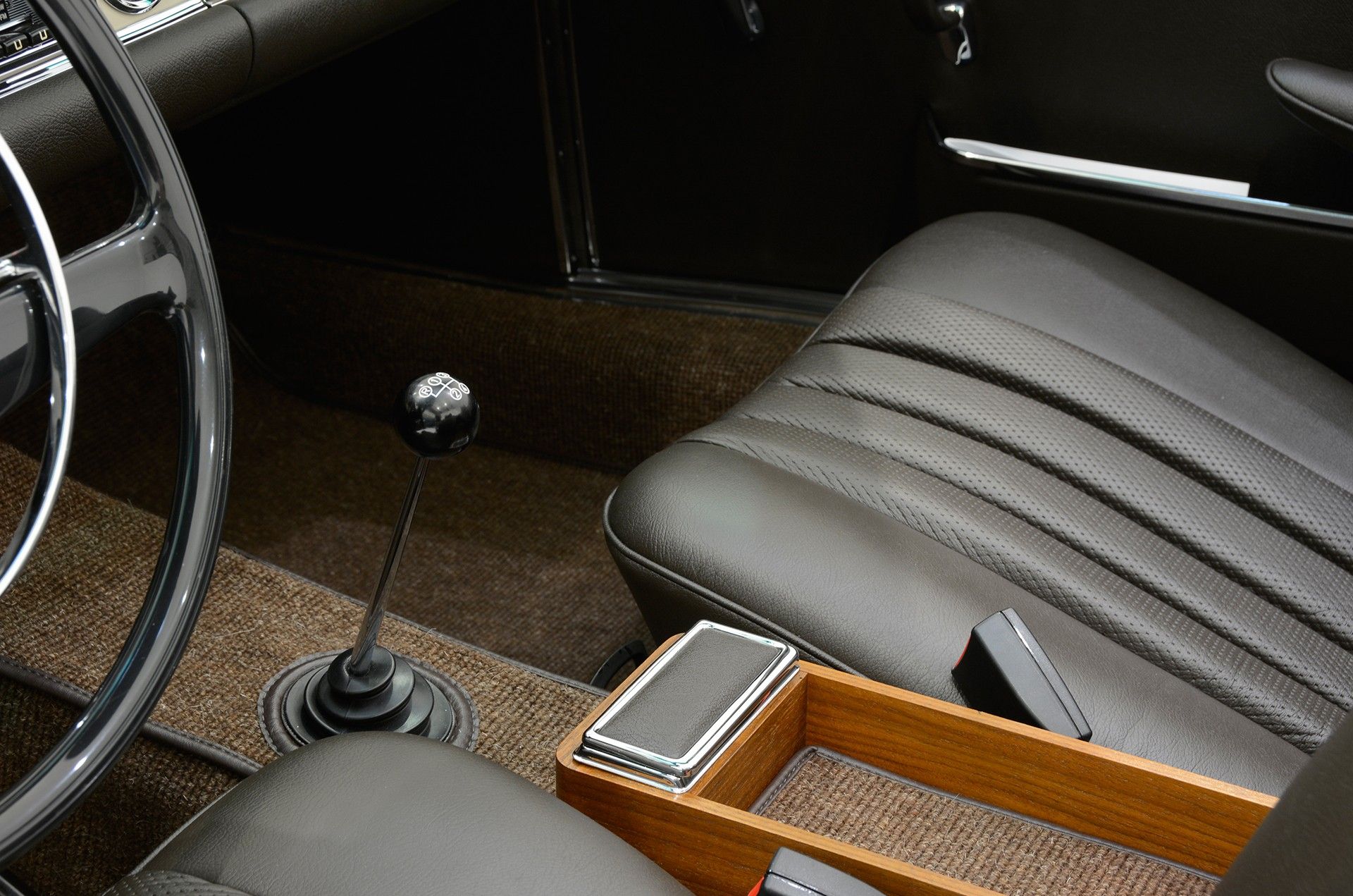 Mercedes Benz classic  280 SL