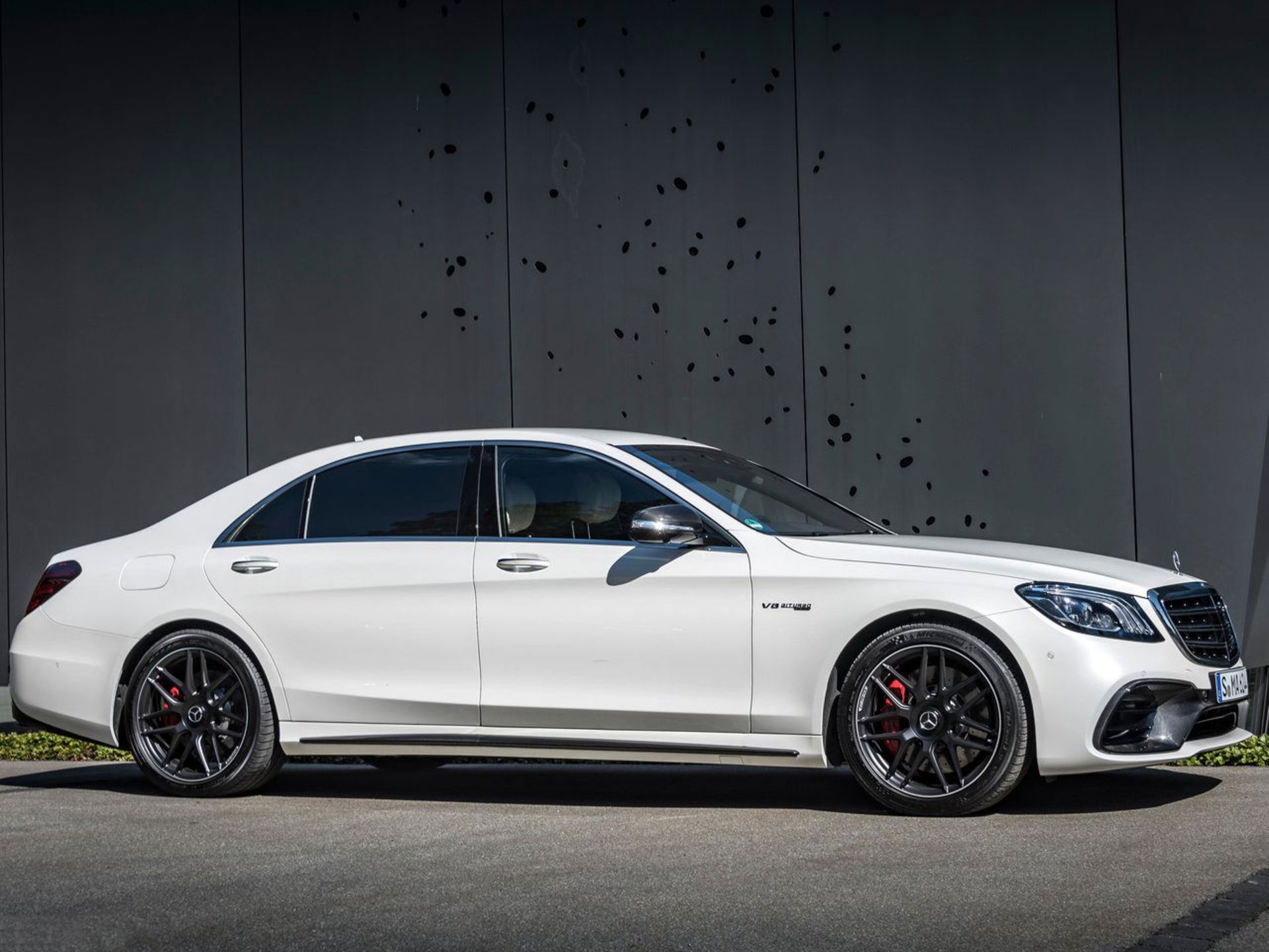 مرسدس بنز / Mercedes-Benz AMG S63