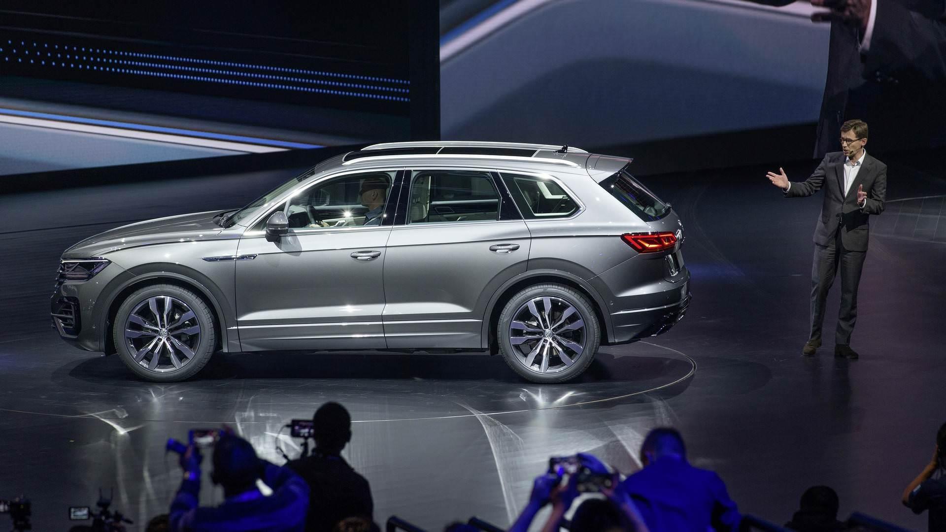 2019 VW Touareg / شاسی‌بلند فولکس‌واگن توارگ مدل 2019