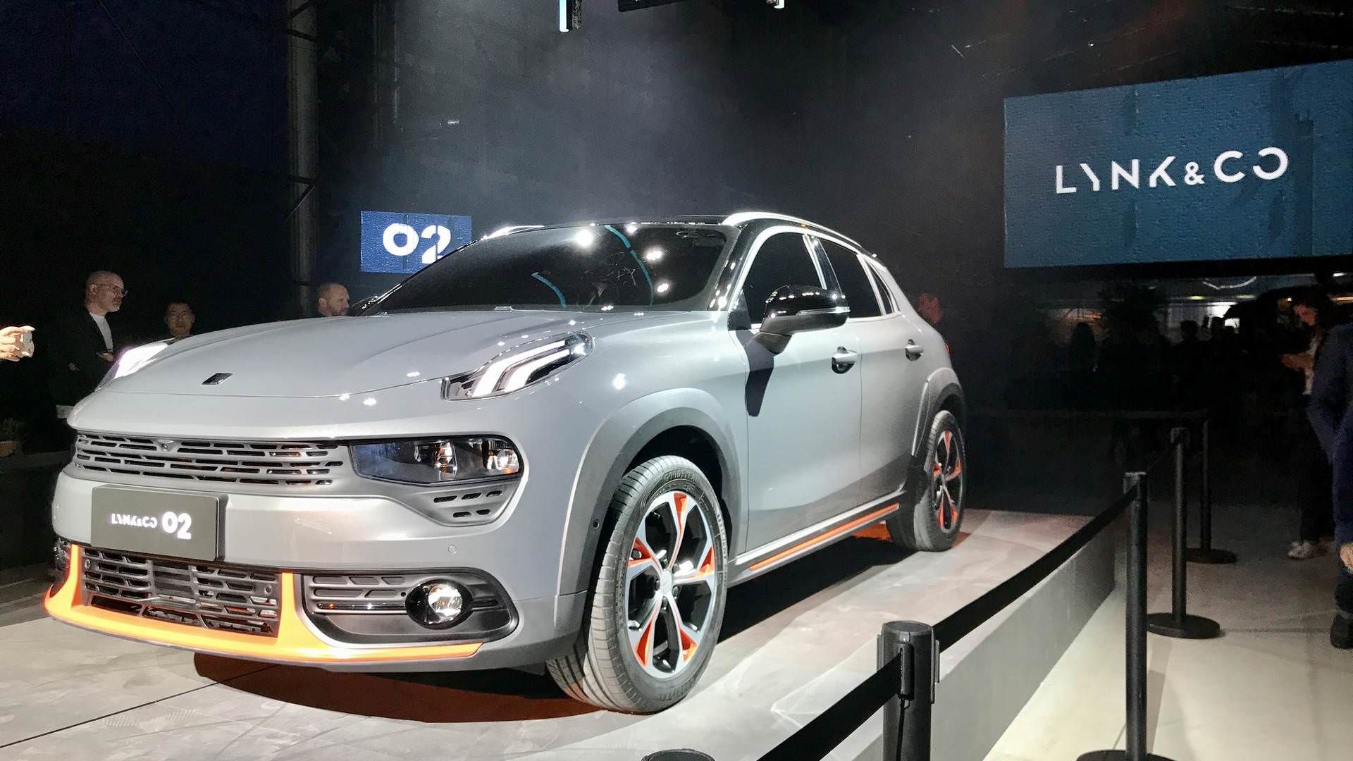 Lynk & Co 02 / شاسی‌بلند لینک اند کو 02