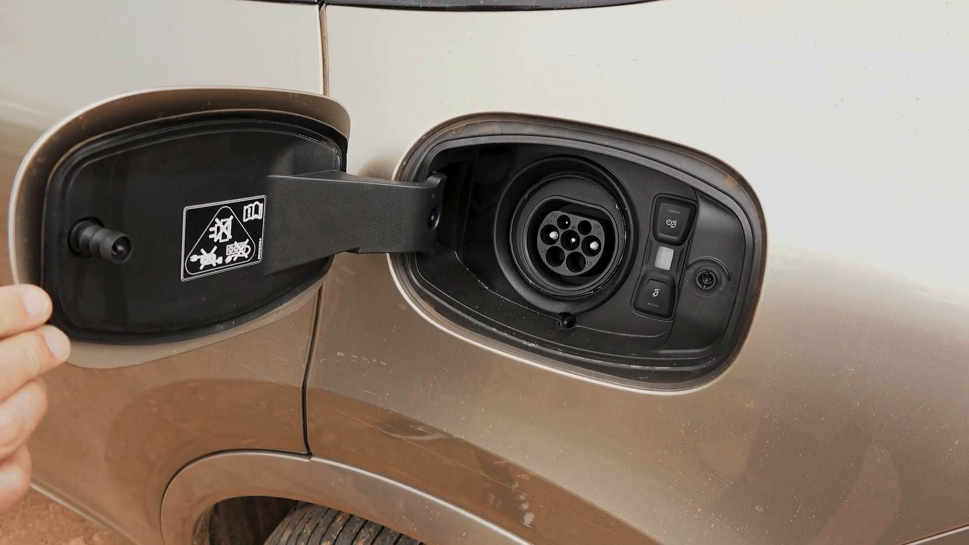 2019 PORSCHE CAYENNE E-HYBRID / پورشه کاین ای-هیبرید مدل 2019