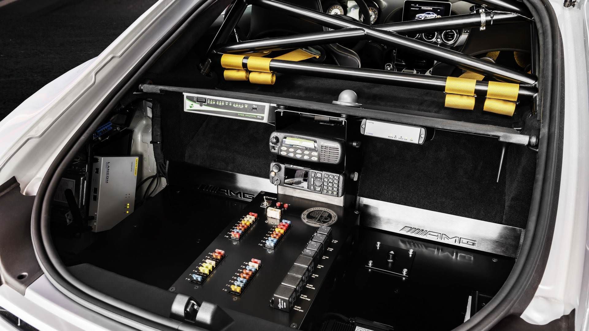 مرسدس خودروی ایمنی فرمول یک / AMG GT R F1 Safety Car