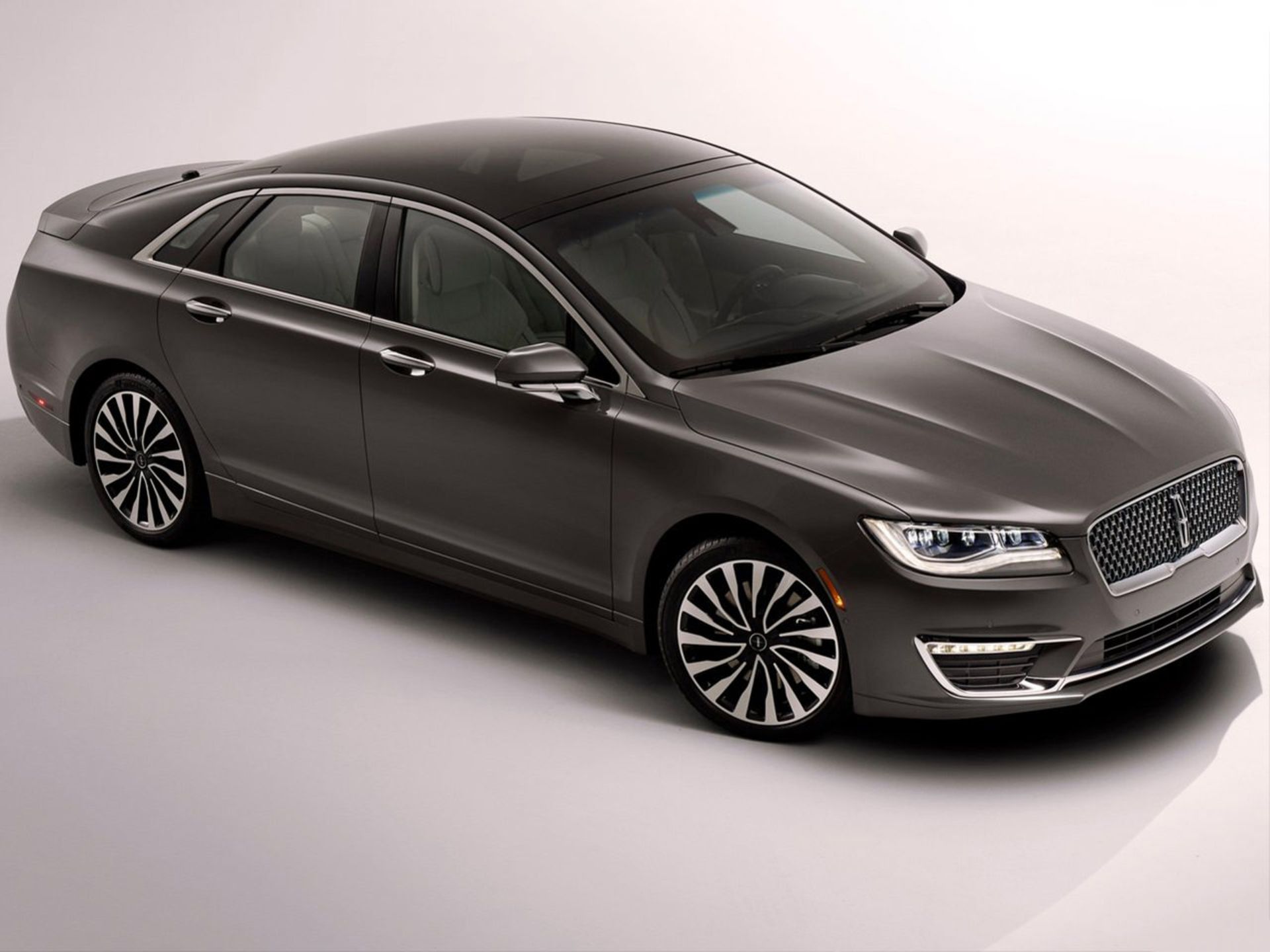 Lincoln MKZ / لینکلن
