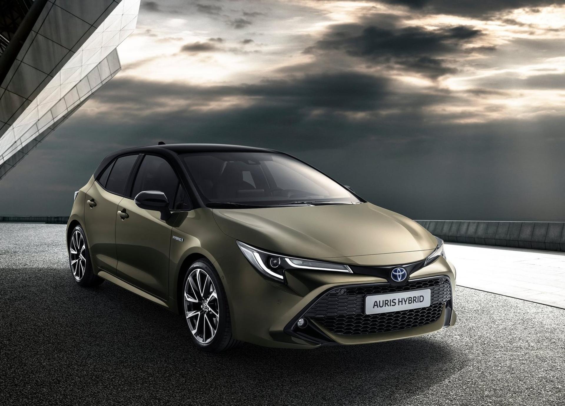  Toyota Auris