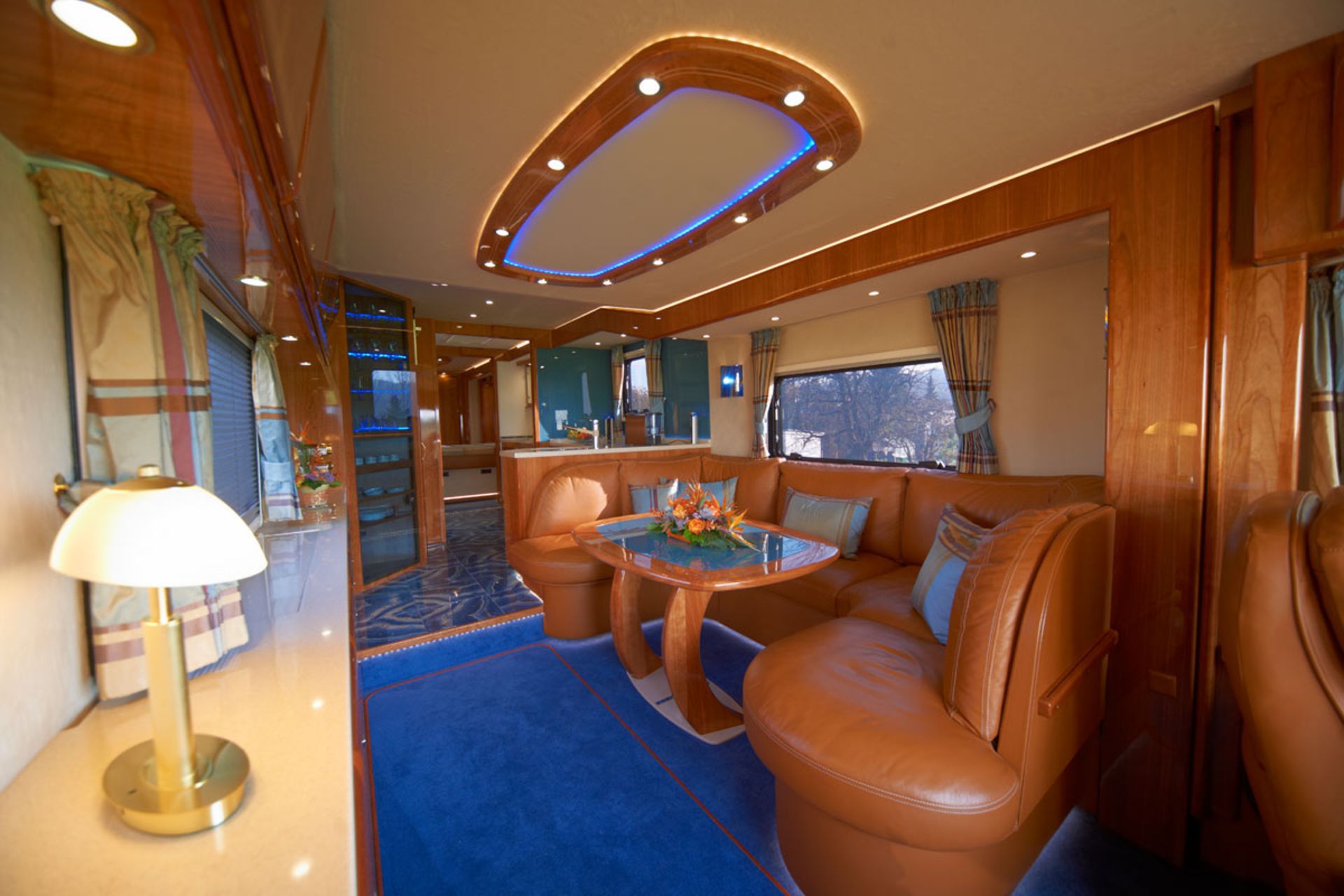 Volkner performance اتوبوس حمل خودرو