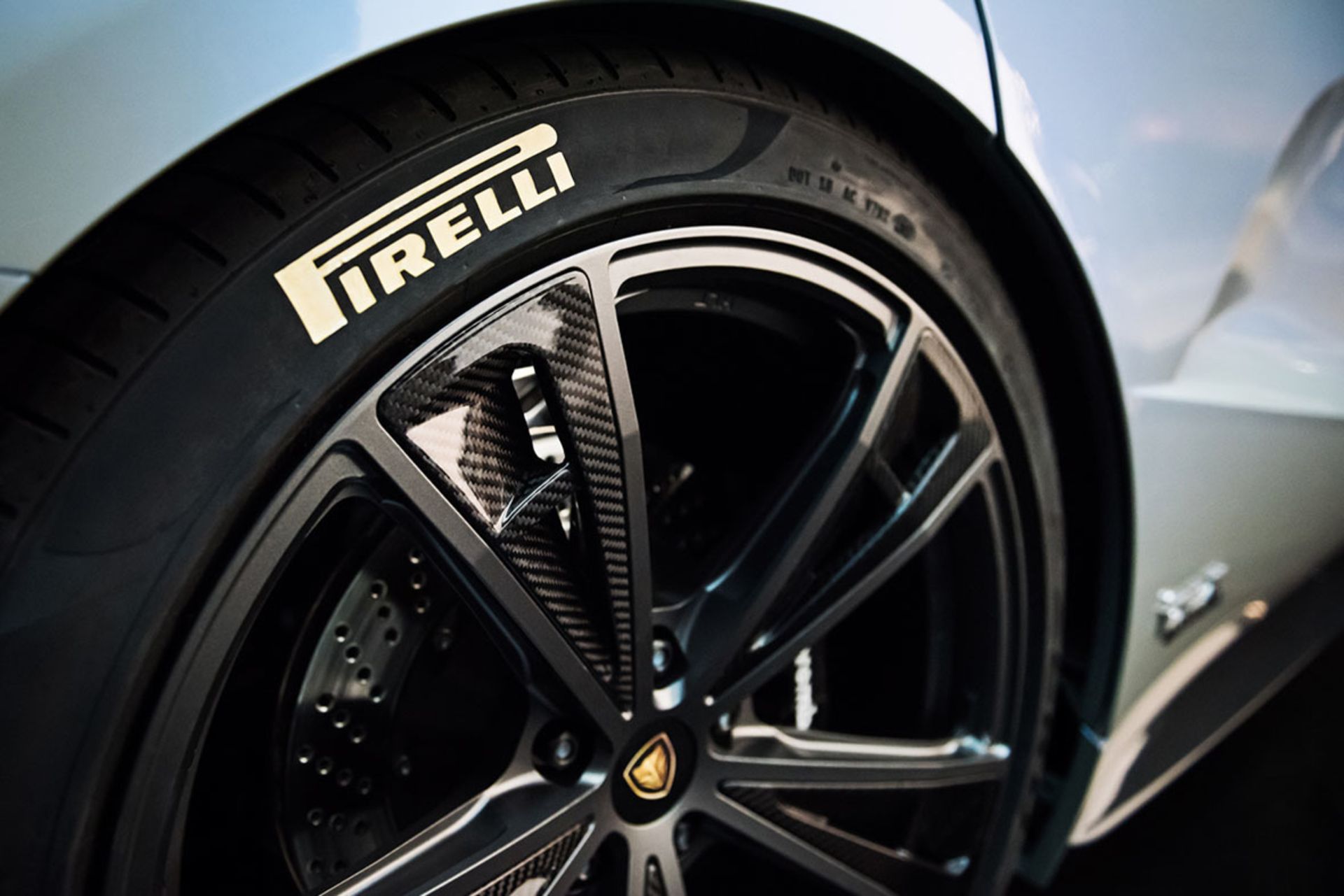 لیموزین تمام برقی LVCHI اوتو ونیر/ LVCHI Auto Venere 