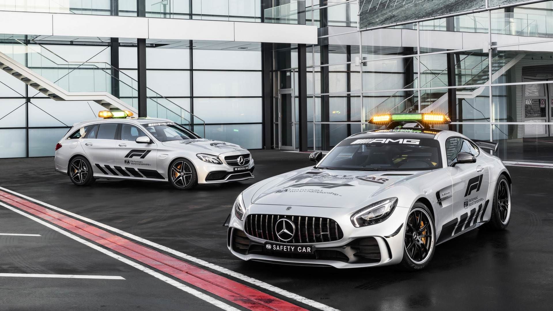 مرسدس خودروی ایمنی فرمول یک / AMG GT R F1 Safety Car