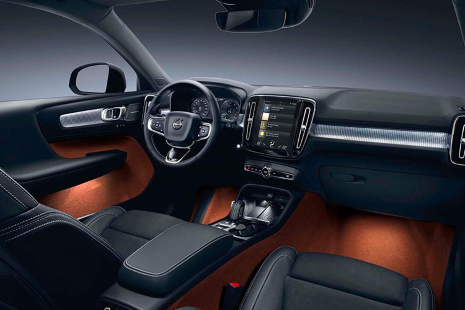 Volvo XC40 / ولوو