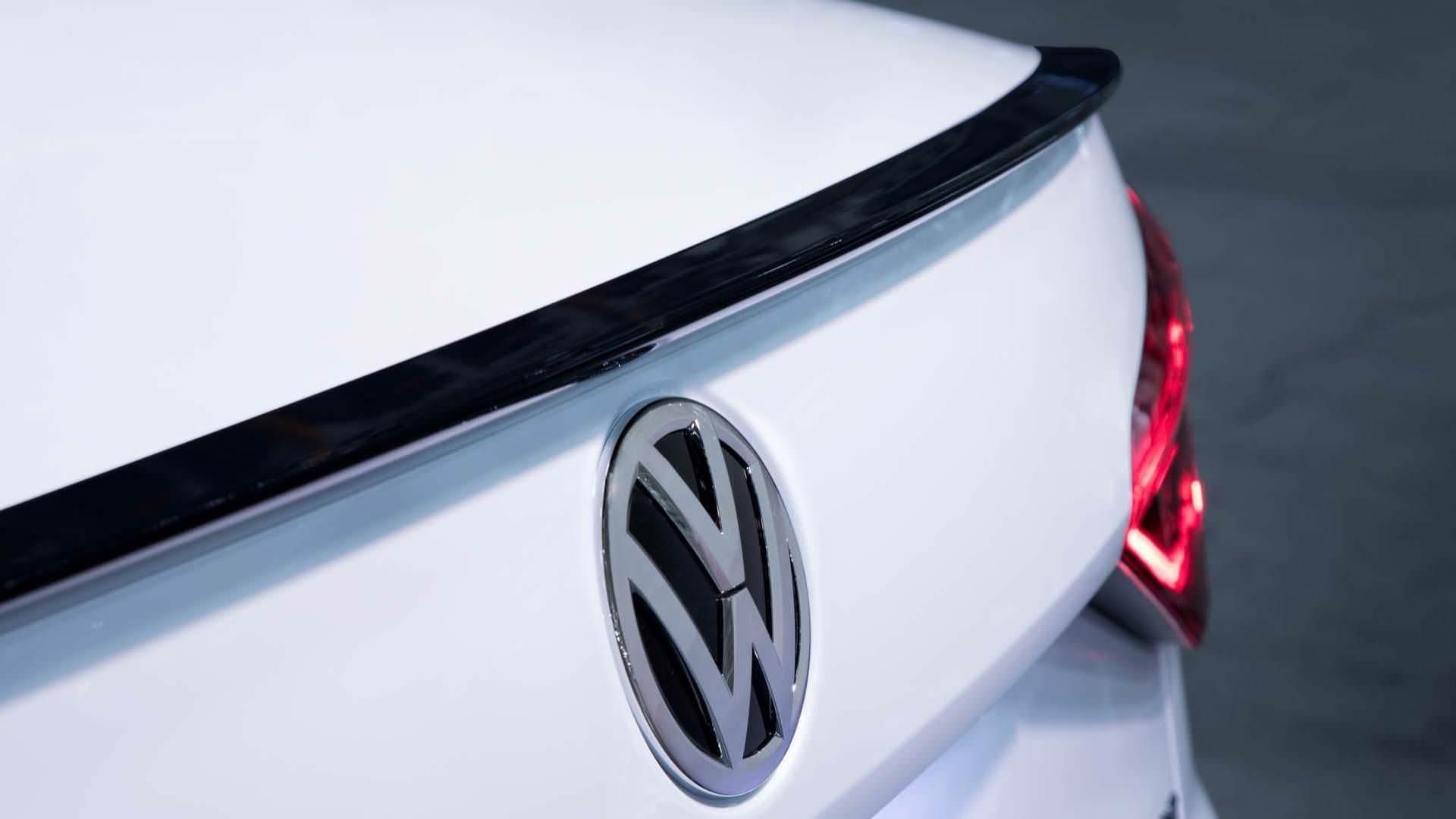 Volkswagen Passat GT / فولکس‌واگن پاسات GT