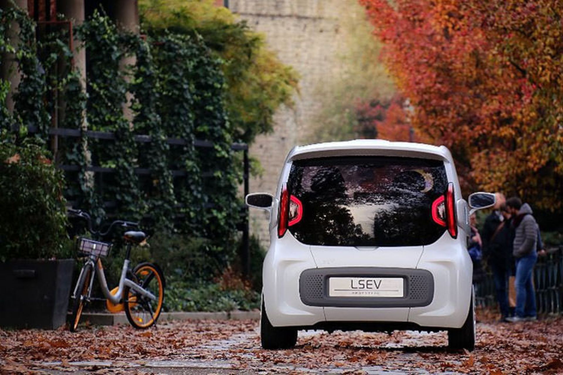 LSEV electric car / خودروی الکتریکی چاپ‌ سه‌بعدی LSEV