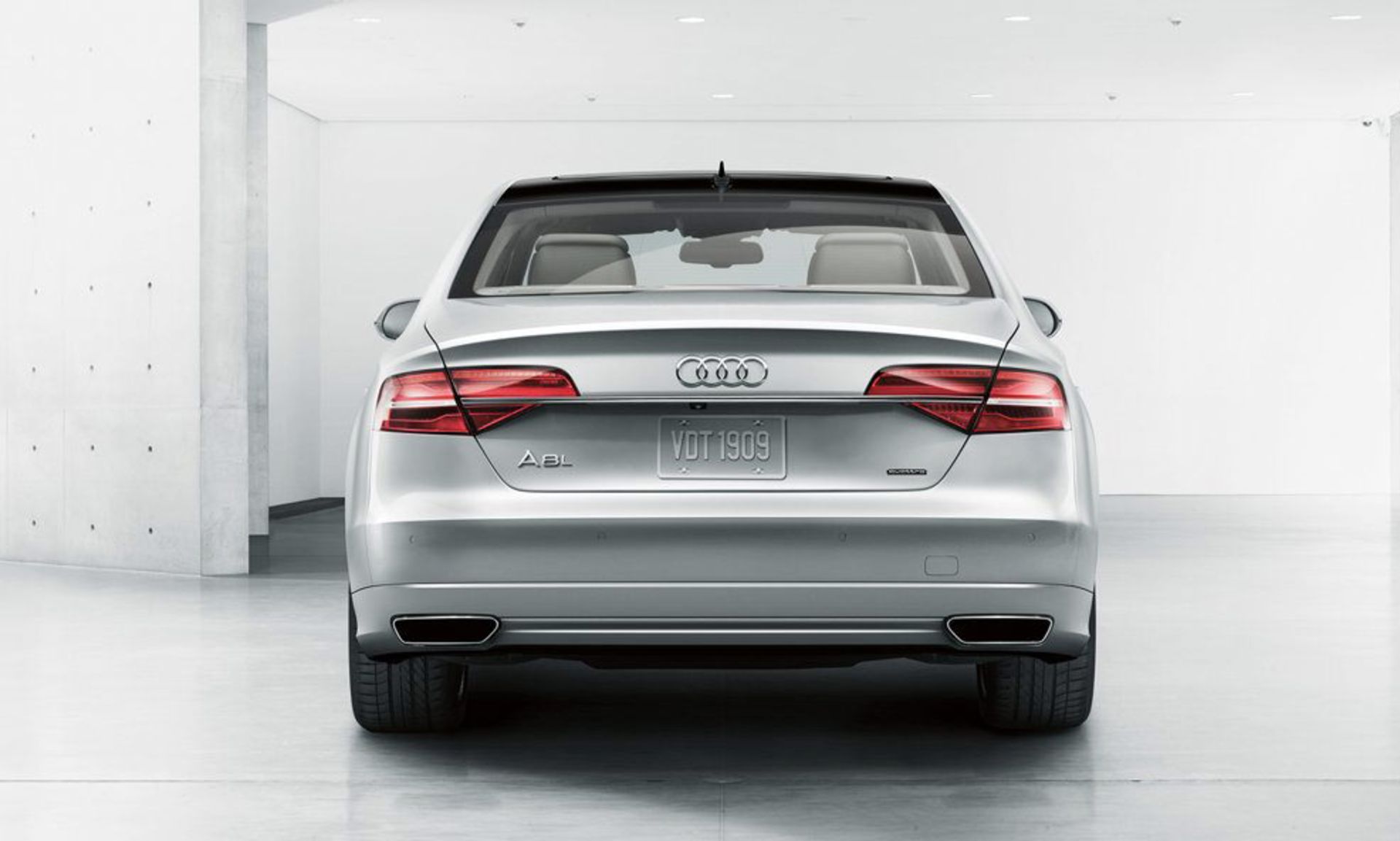 آئودی / Audi A8