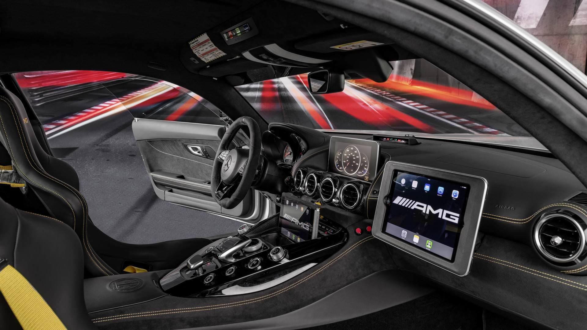 مرسدس خودروی ایمنی فرمول یک / AMG GT R F1 Safety Car