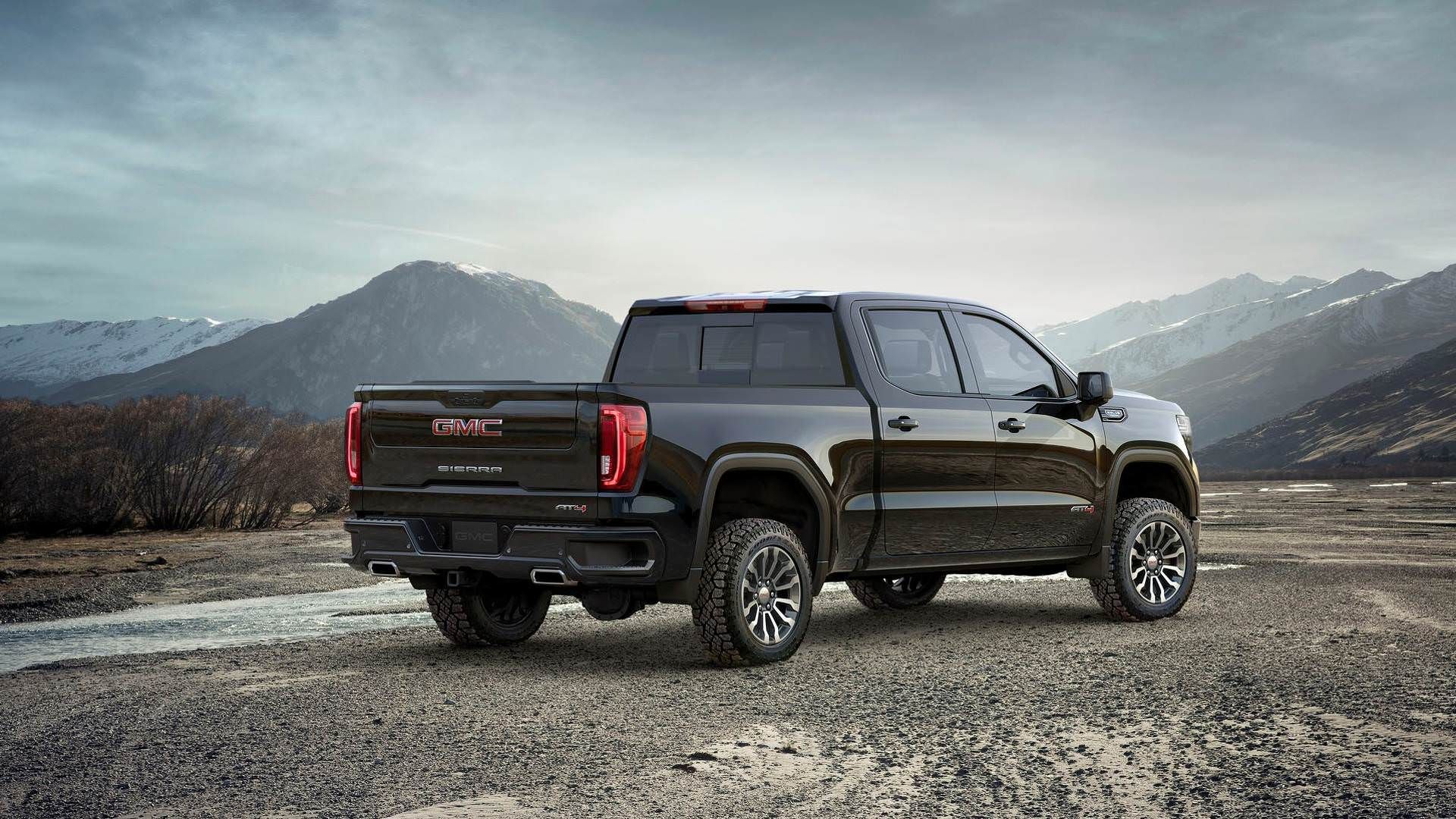 2019 GMC Sierra AT4 / وانت پیک‌آپ جی‌ام‌سی سیرا مدل 2019