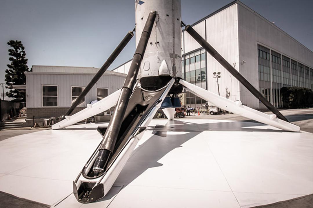 پایه‌های فرود فالکون ۹ / Falcon 9 Landing Gears