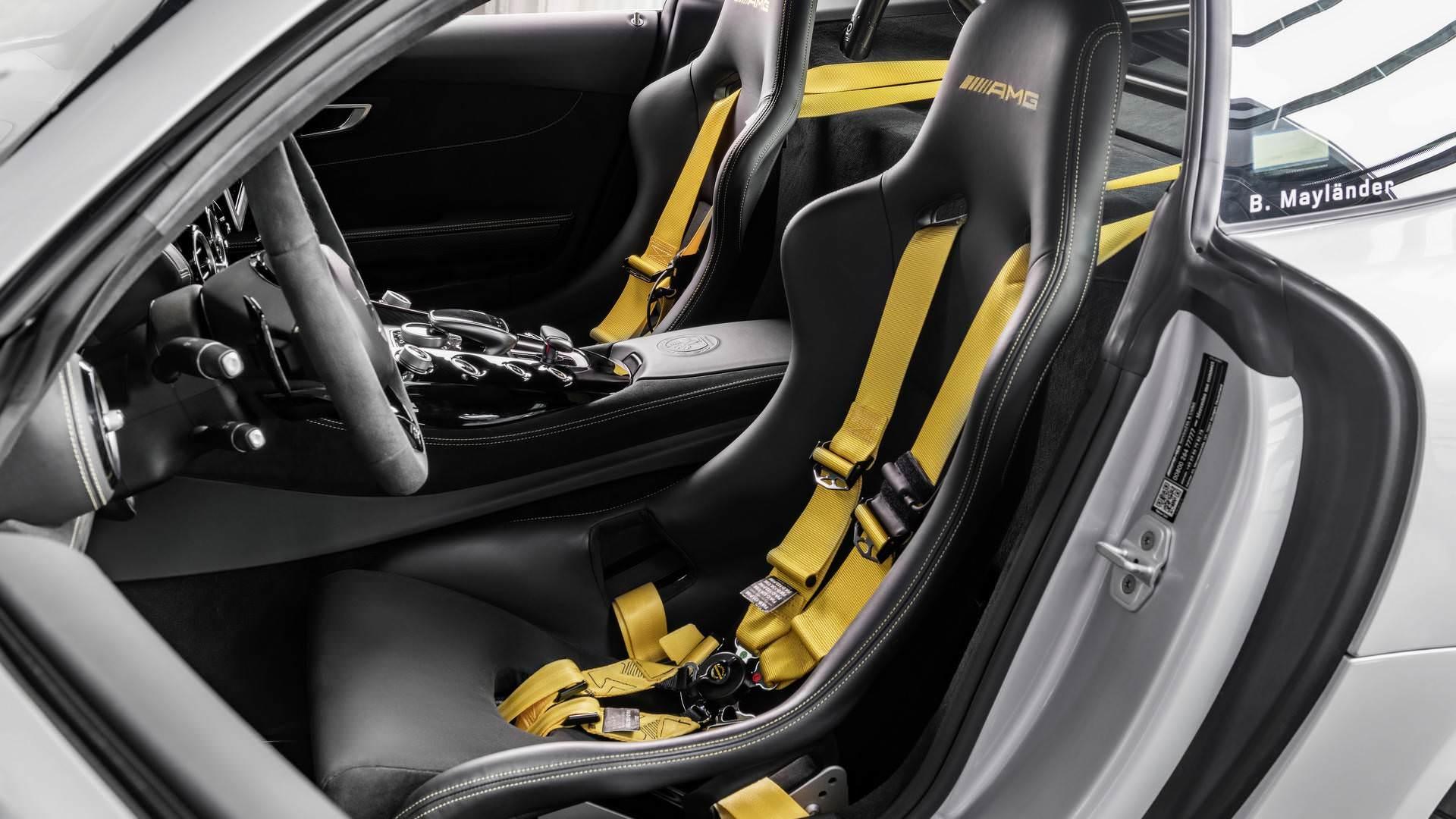مرسدس خودروی ایمنی فرمول یک / AMG GT R F1 Safety Car
