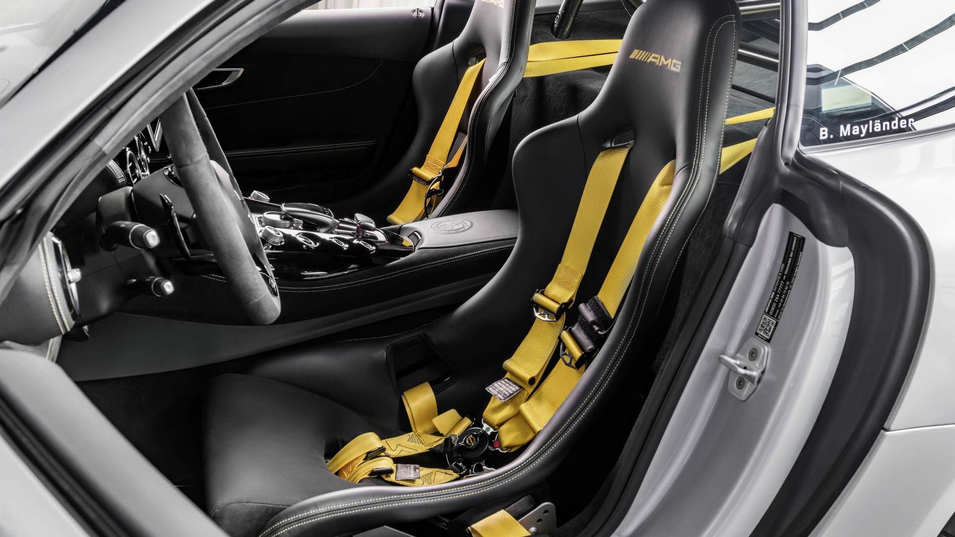 مرسدس خودروی ایمنی فرمول یک / AMG GT R F1 Safety Car