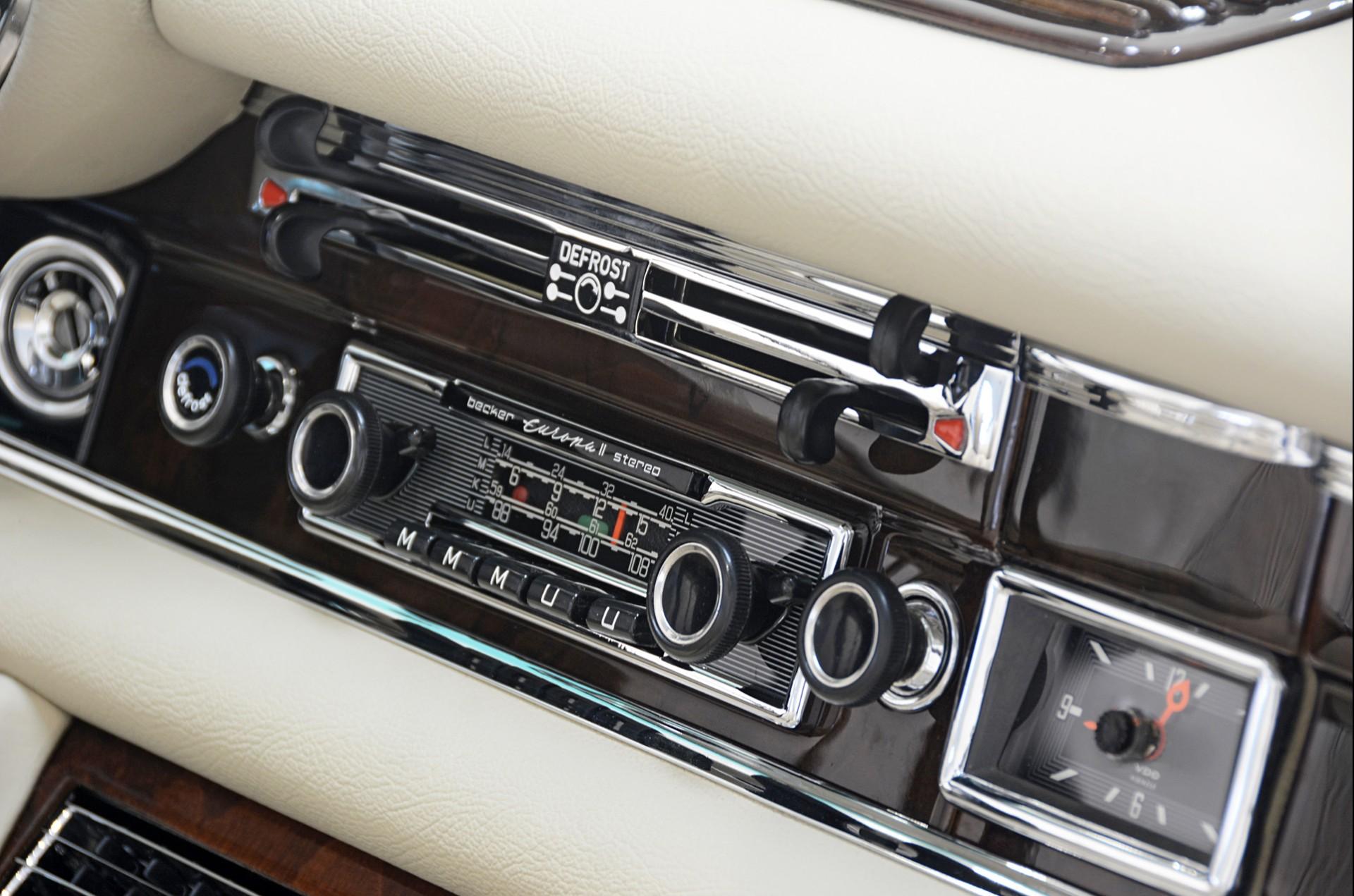 Mercedes Benz classic  280 SE