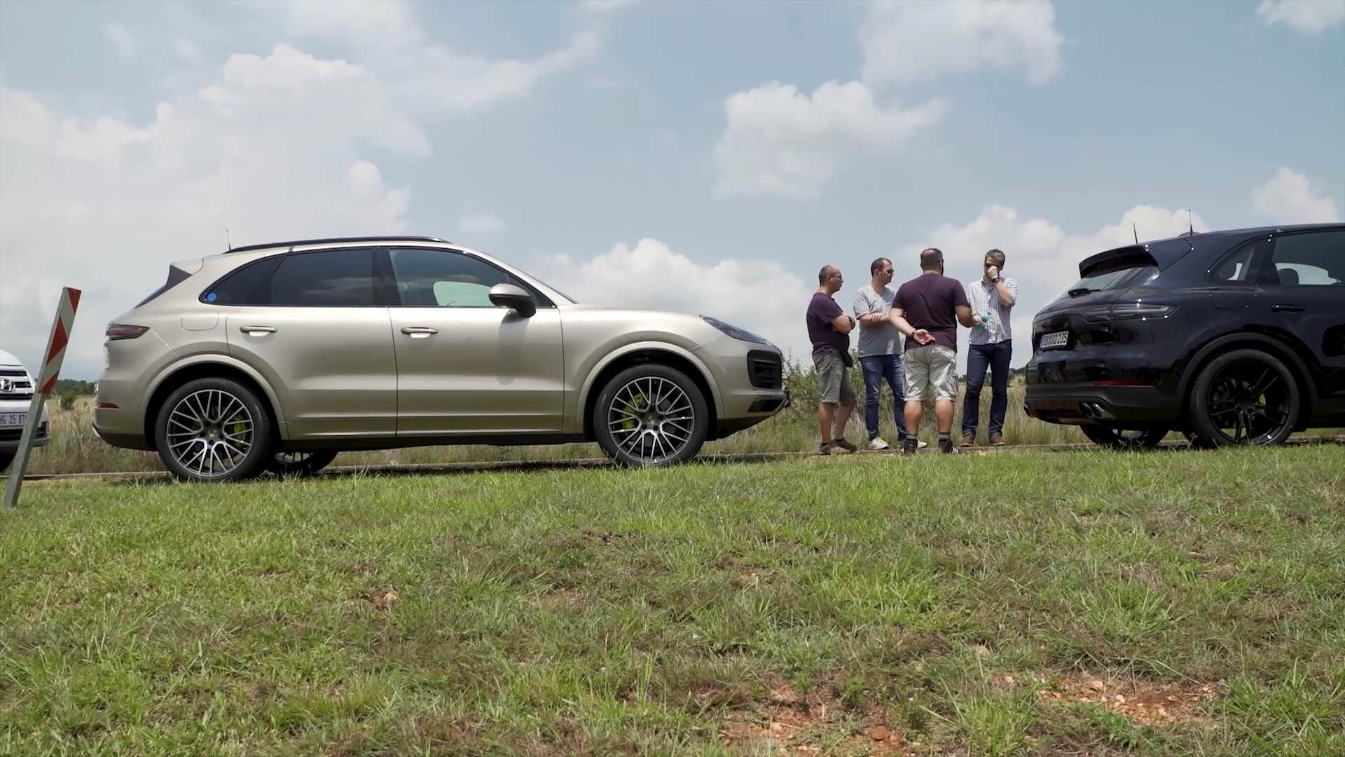 2019 PORSCHE CAYENNE E-HYBRID / پورشه کاین ای-هیبرید مدل 2019