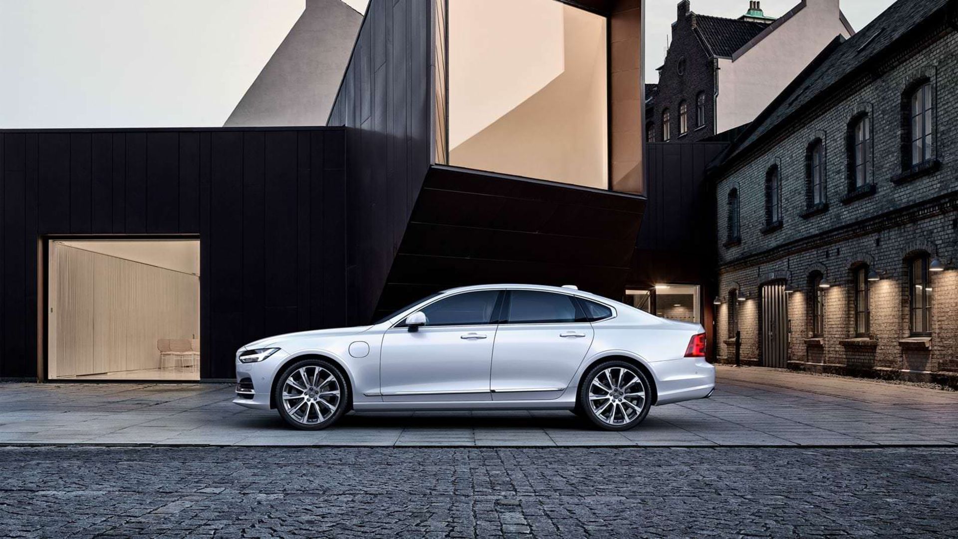 ولوو / Volvo S90