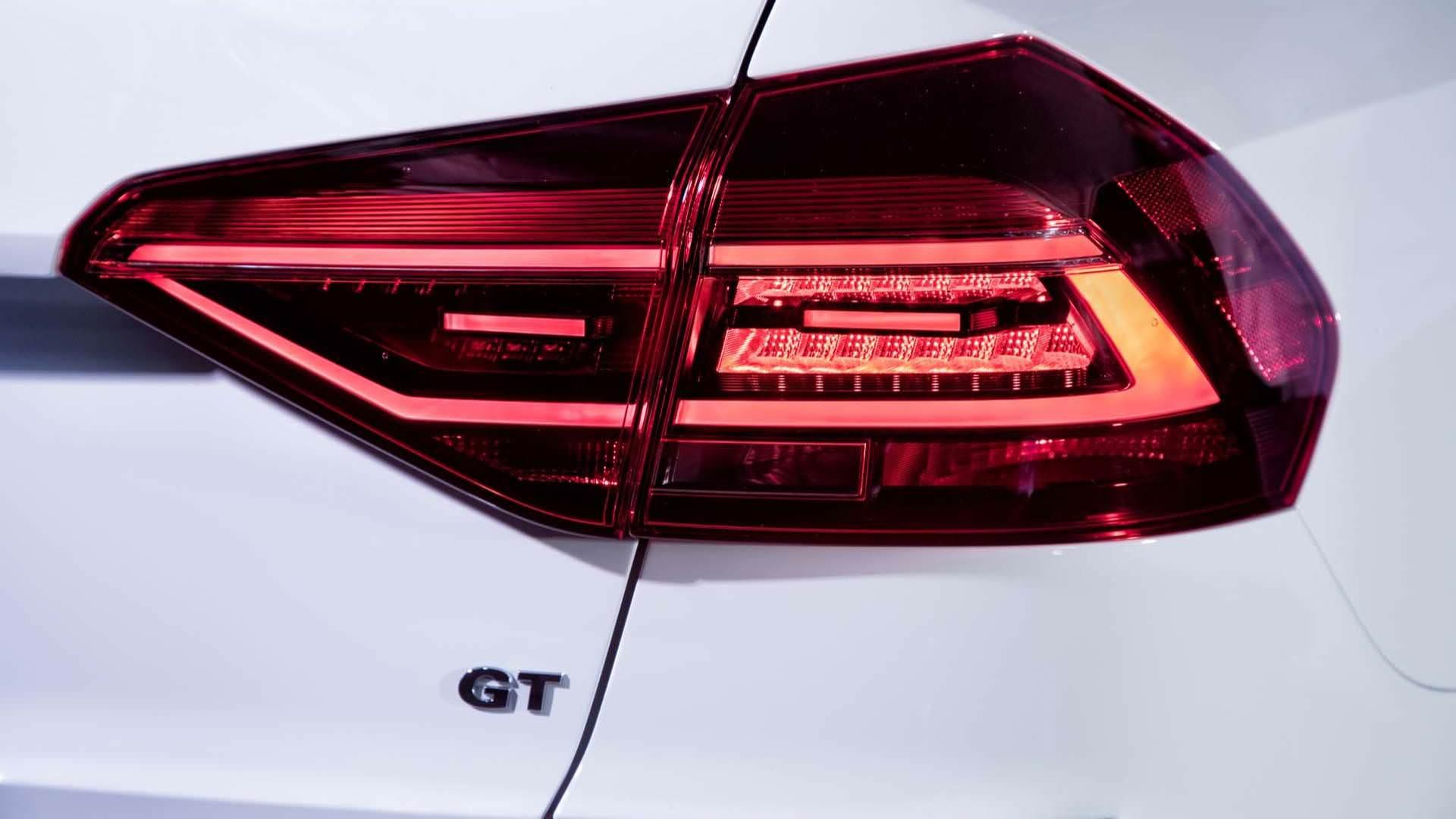 Volkswagen Passat GT / فولکس‌واگن پاسات GT