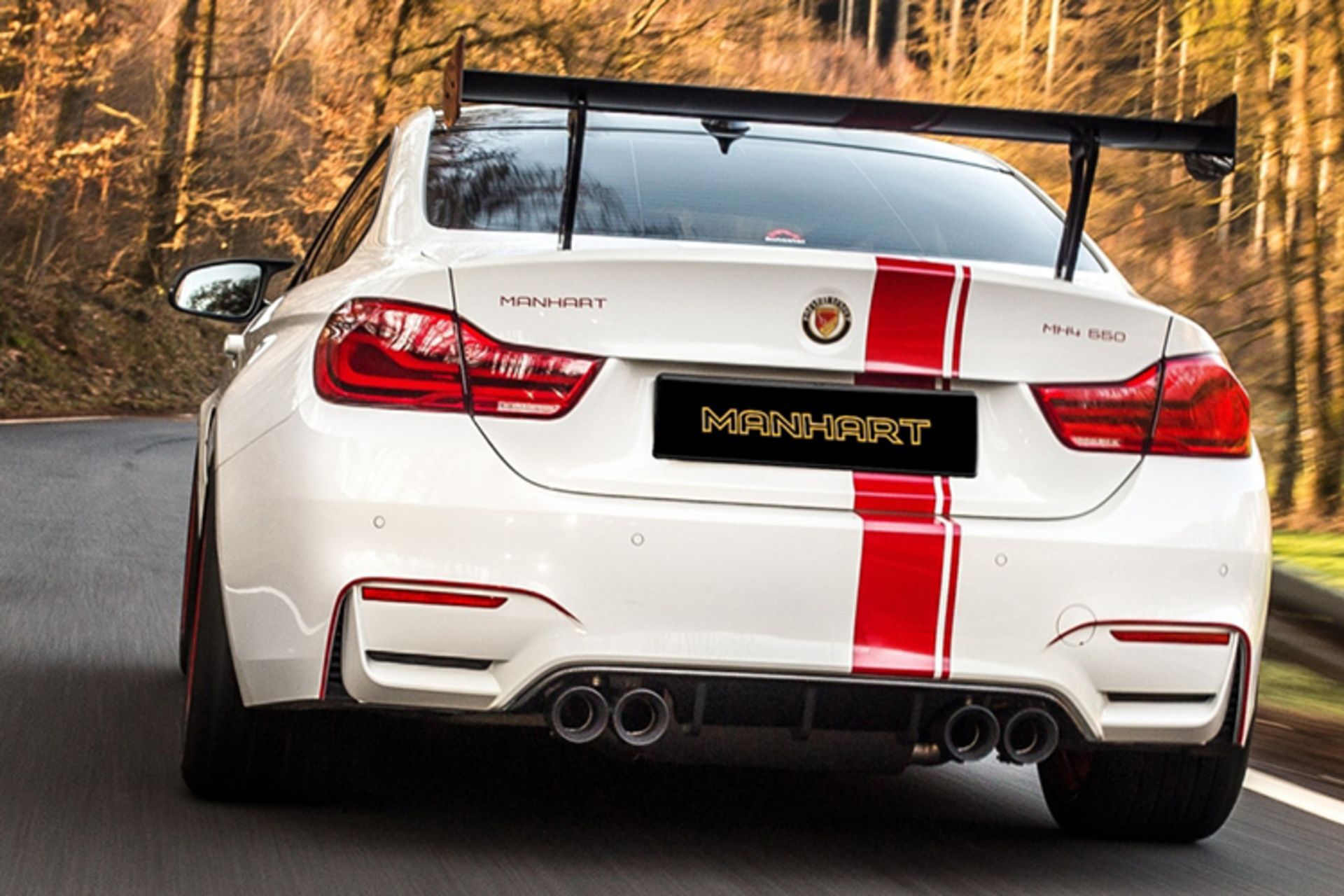 BMW M4 Manhart Racing MH4 550