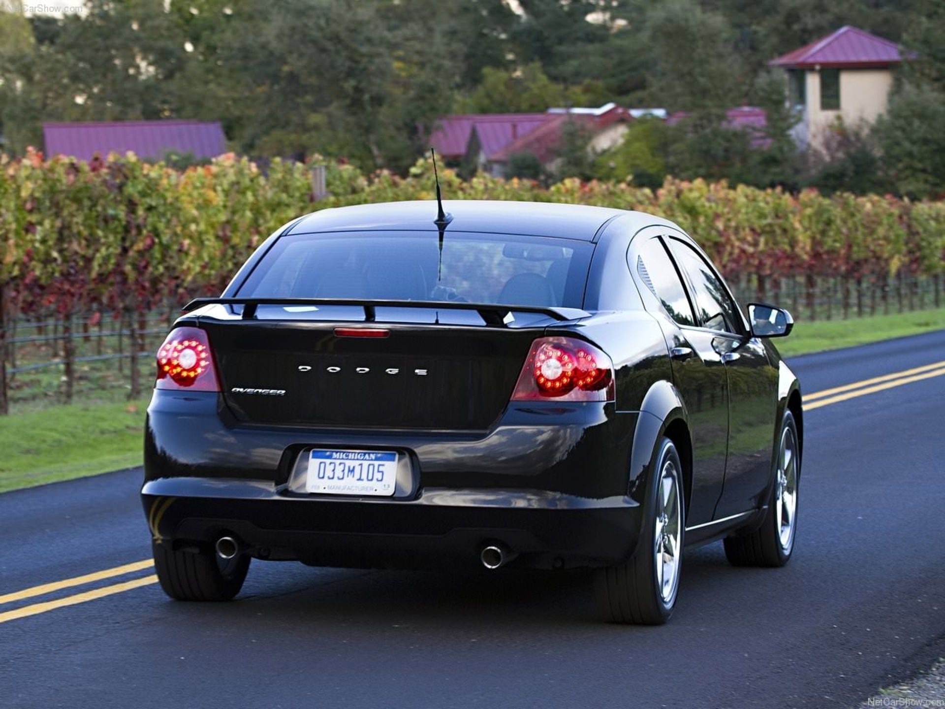 Dodge Avenger / دوج اونجر