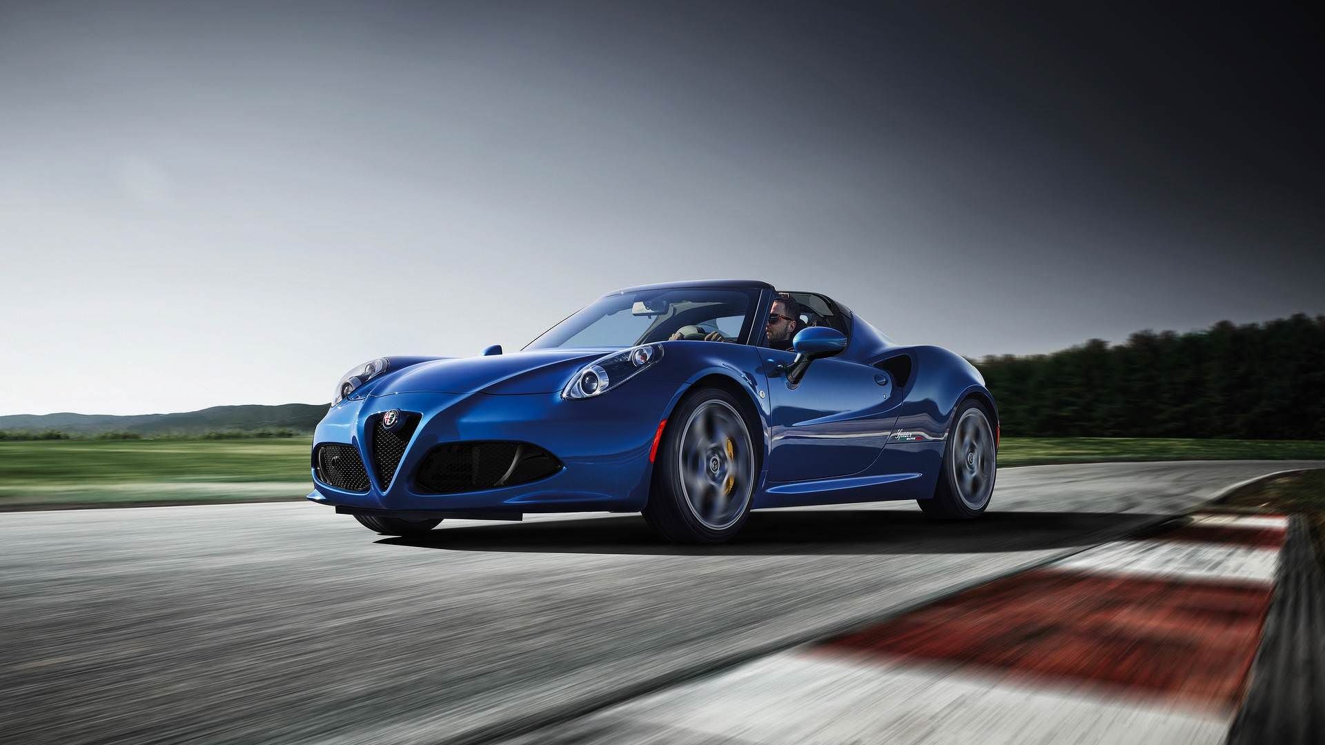 Alfa Romeo 4C / آلفا رومئو 4C