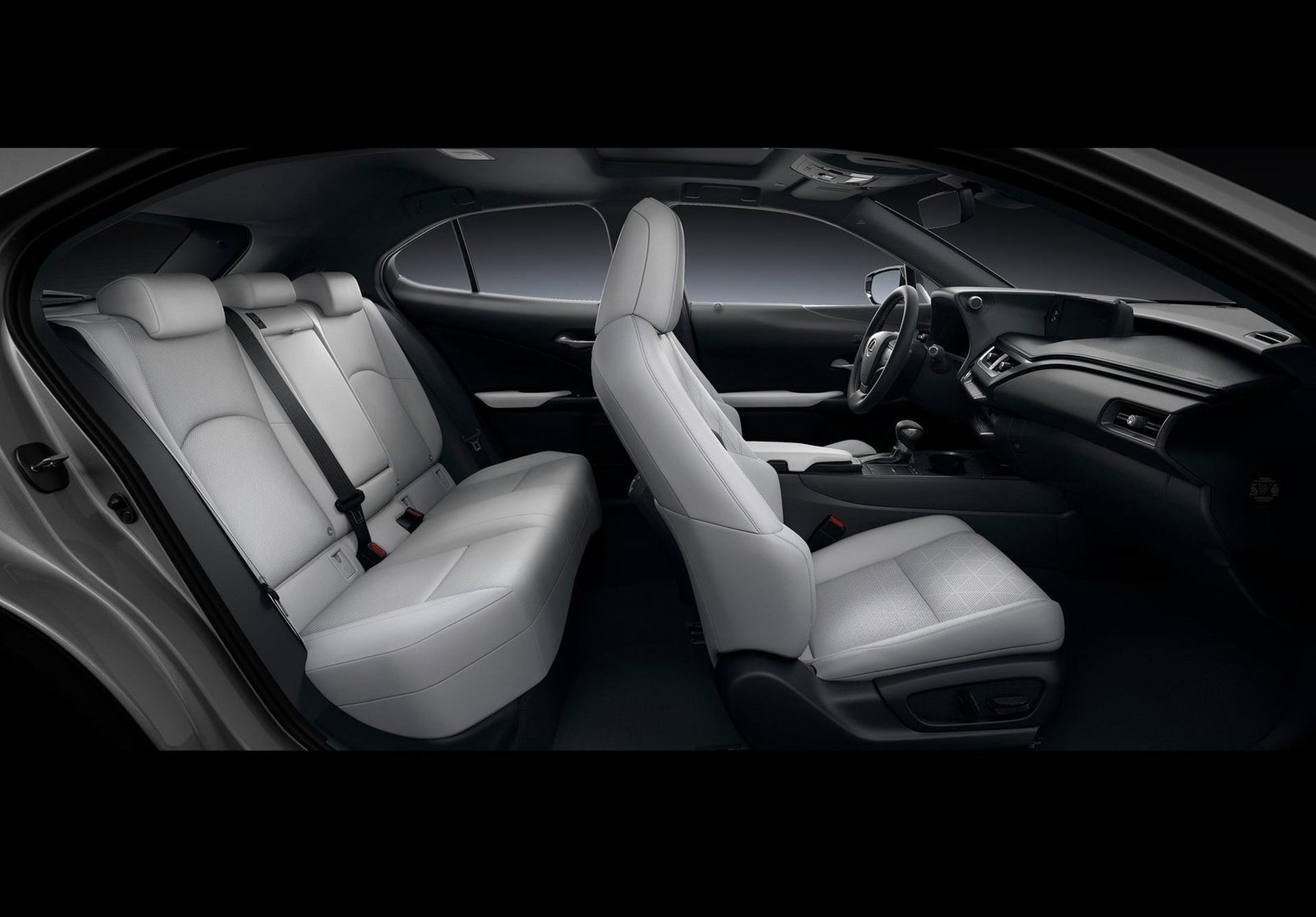 LEXUS UX