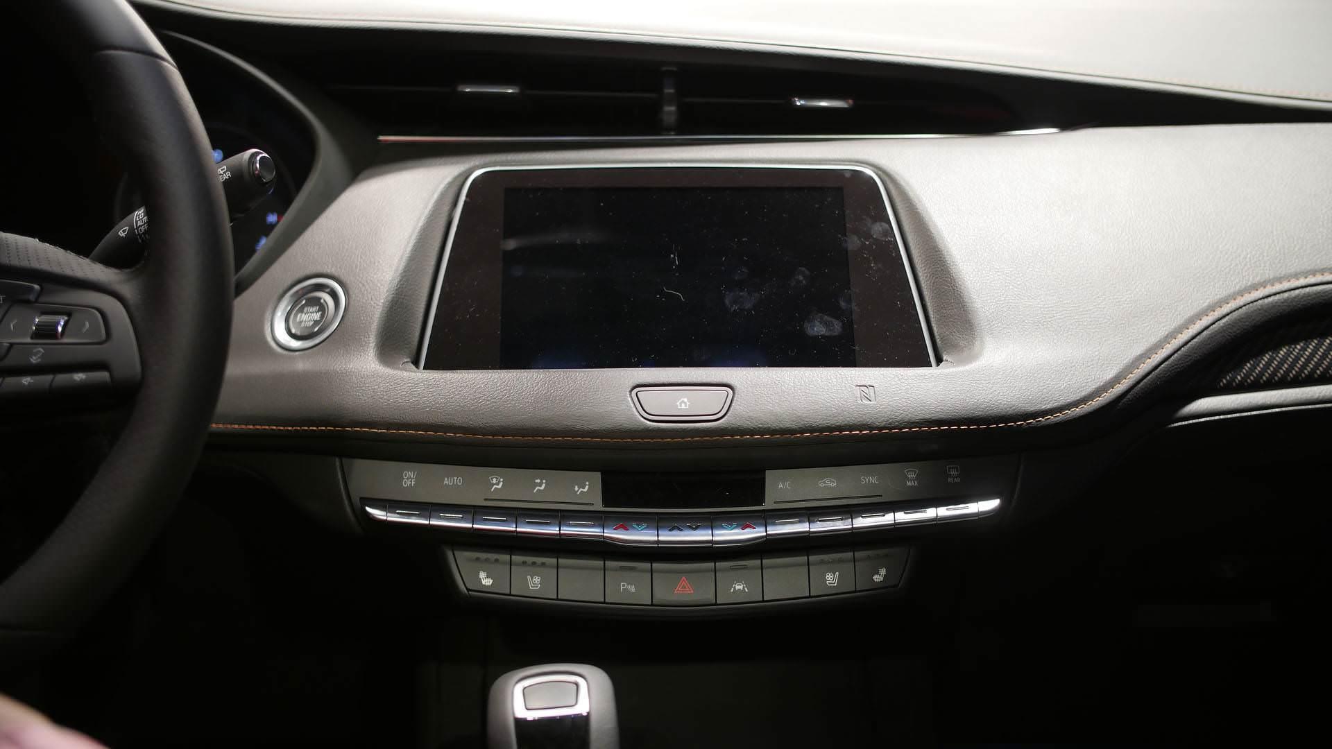Cadillac XT4 / کادیلاک
