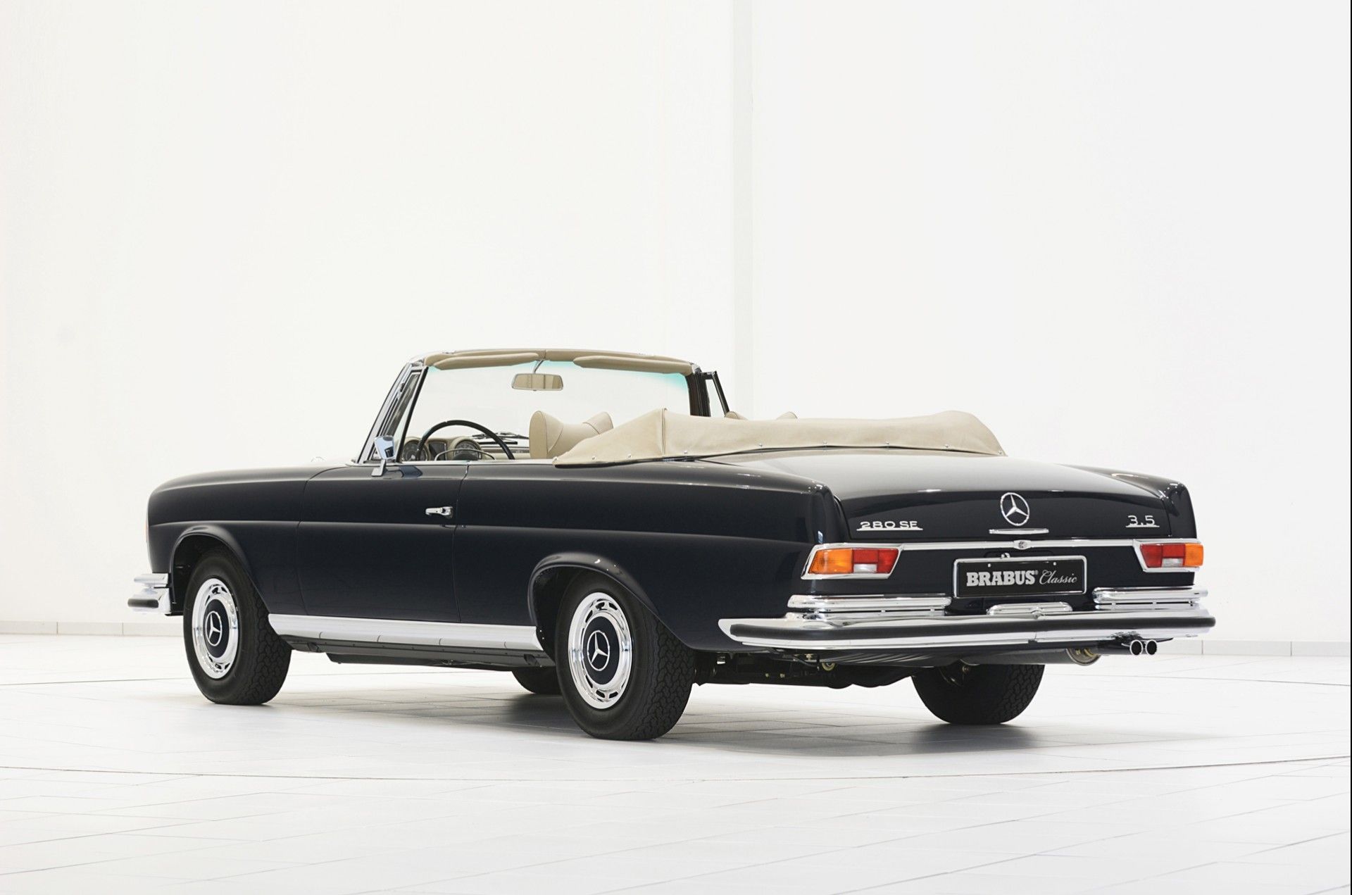 Mercedes Benz classic  280 SE
