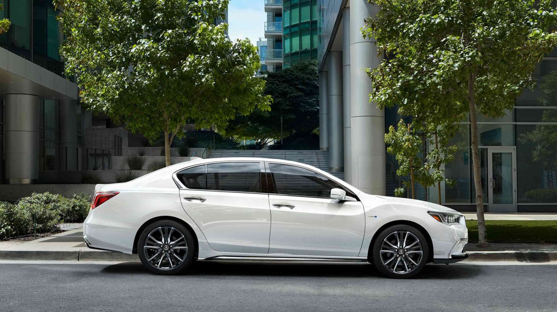 آکورا RLX اسپرت هیبرید