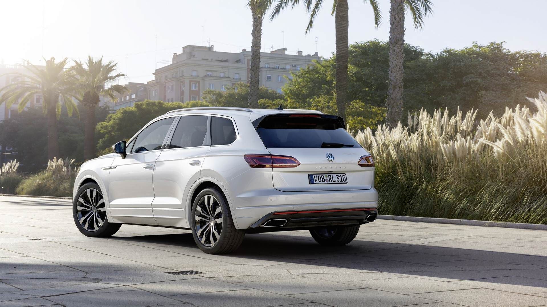 2019 VW Touareg / شاسی‌بلند فولکس‌واگن توارگ مدل 2019