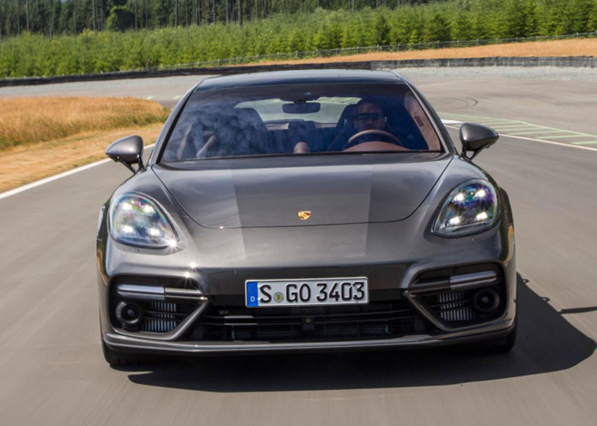 پورشه پانامرا اسپرت توریزمو