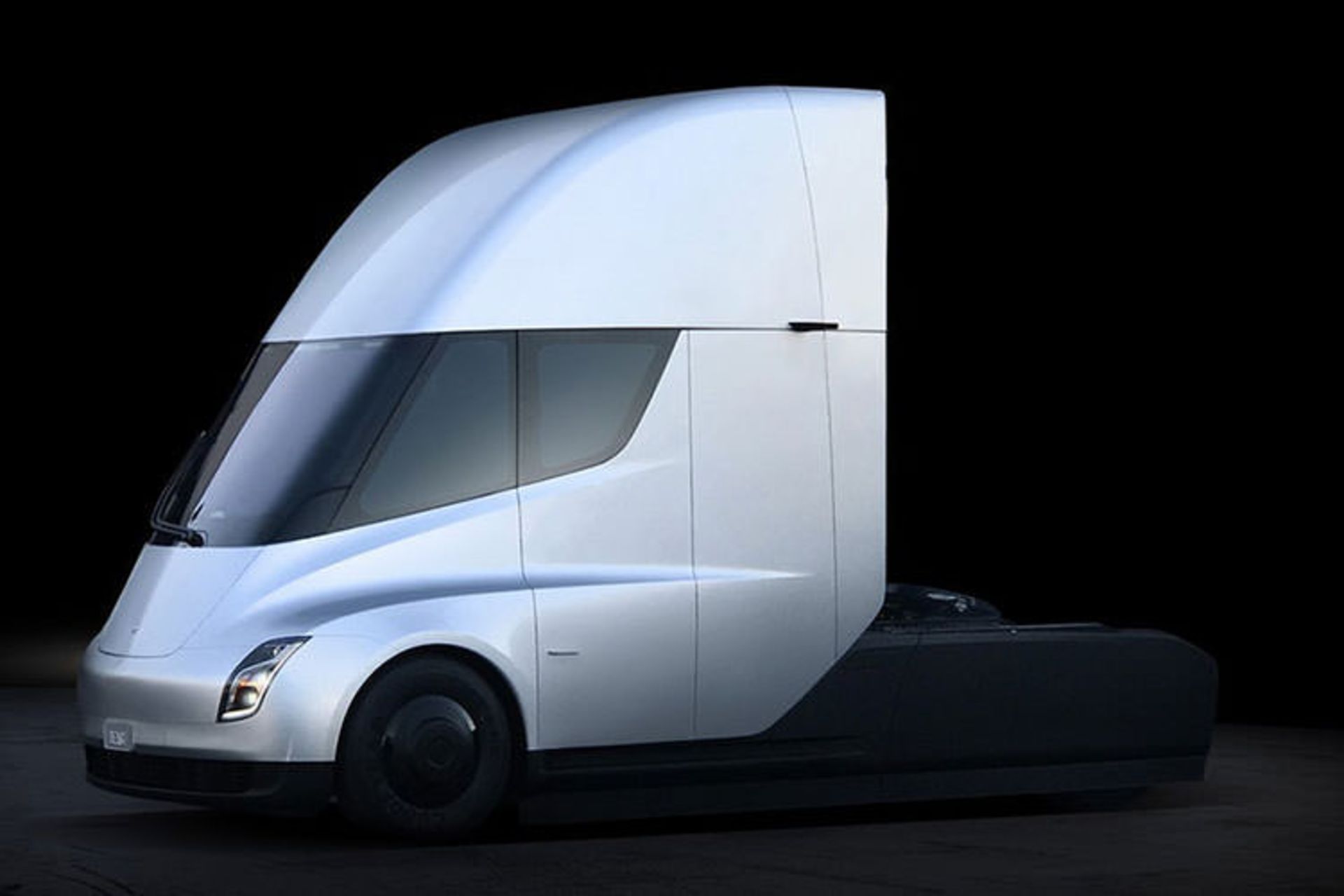 tesla semi electric truck / کامیون برقی تسلا سمی