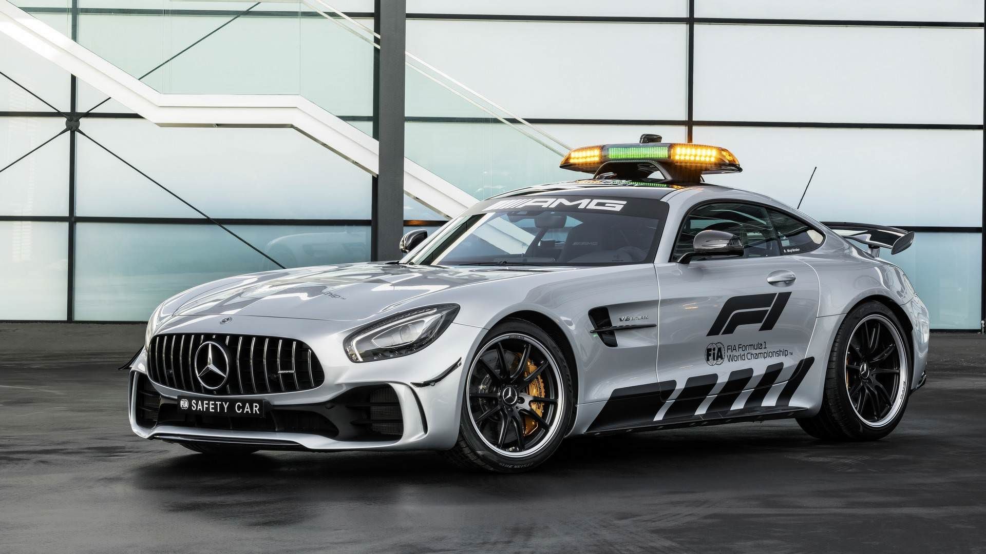 مرسدس خودروی ایمنی فرمول یک / AMG GT R F1 Safety Car