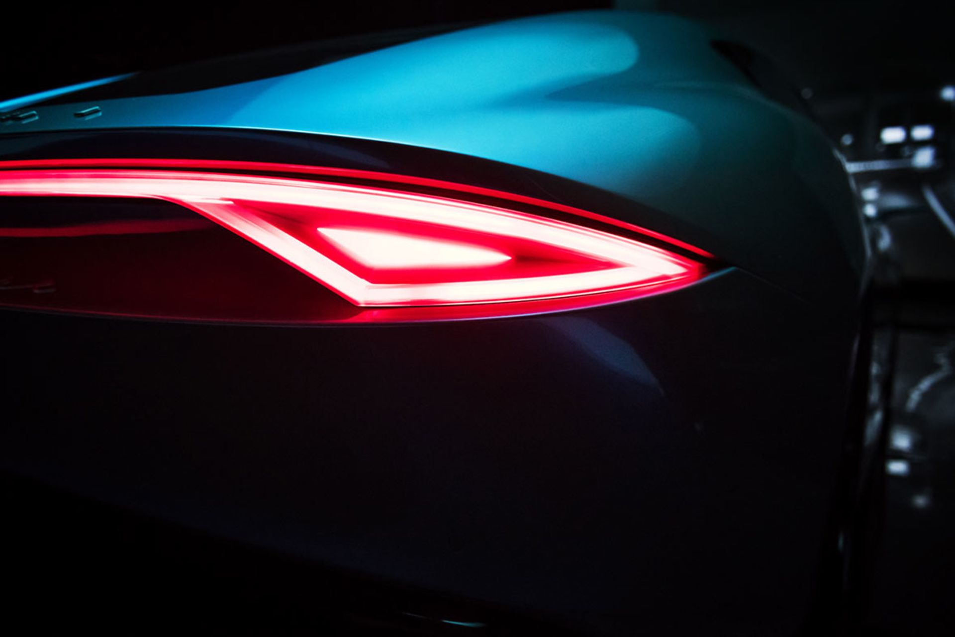 لیموزین تمام برقی LVCHI اوتو ونیر/ LVCHI Auto Venere 