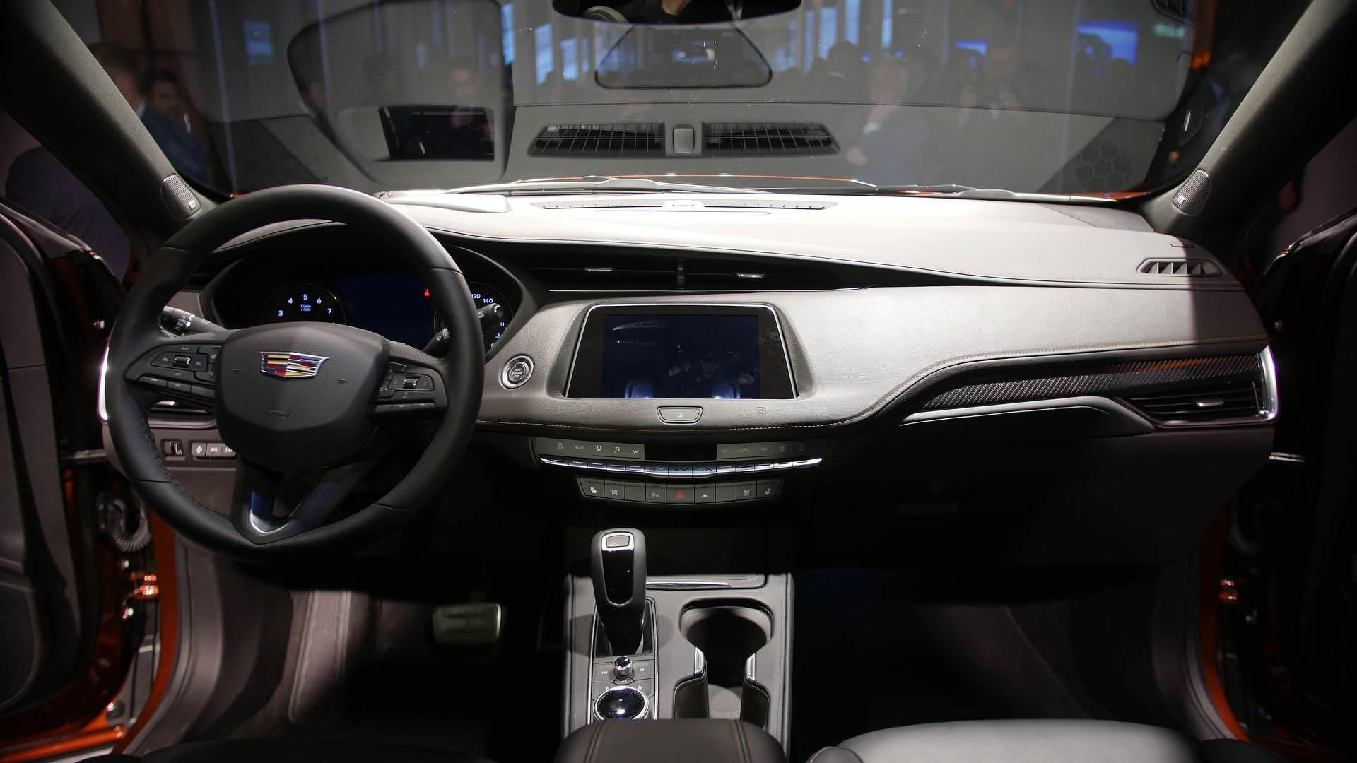 Cadillac XT4 / کادیلاک