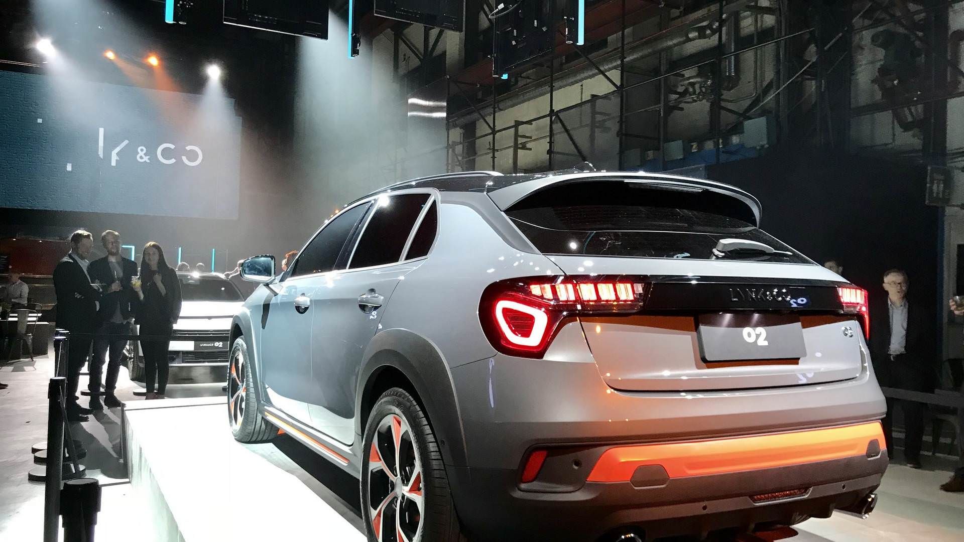 Lynk & Co 02 / شاسی‌بلند لینک اند کو 02