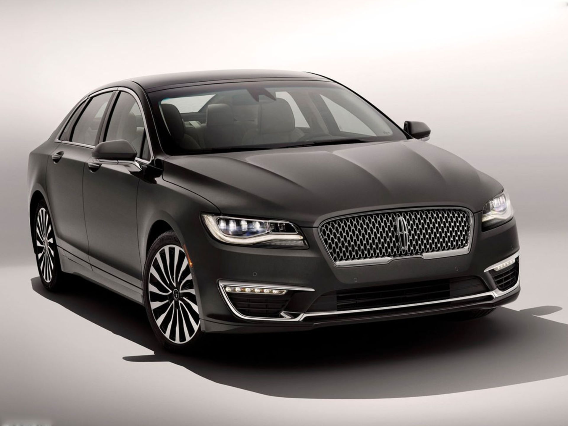 Lincoln MKZ / لینکلن