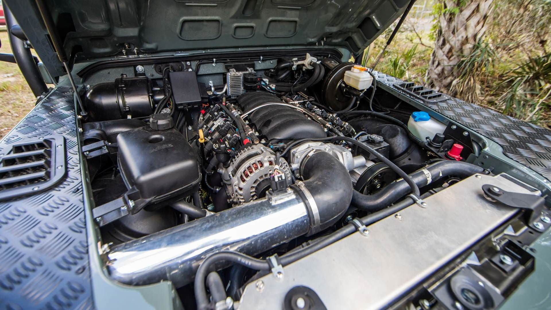 Land Rover D110 Defender / لندرور دیفندر