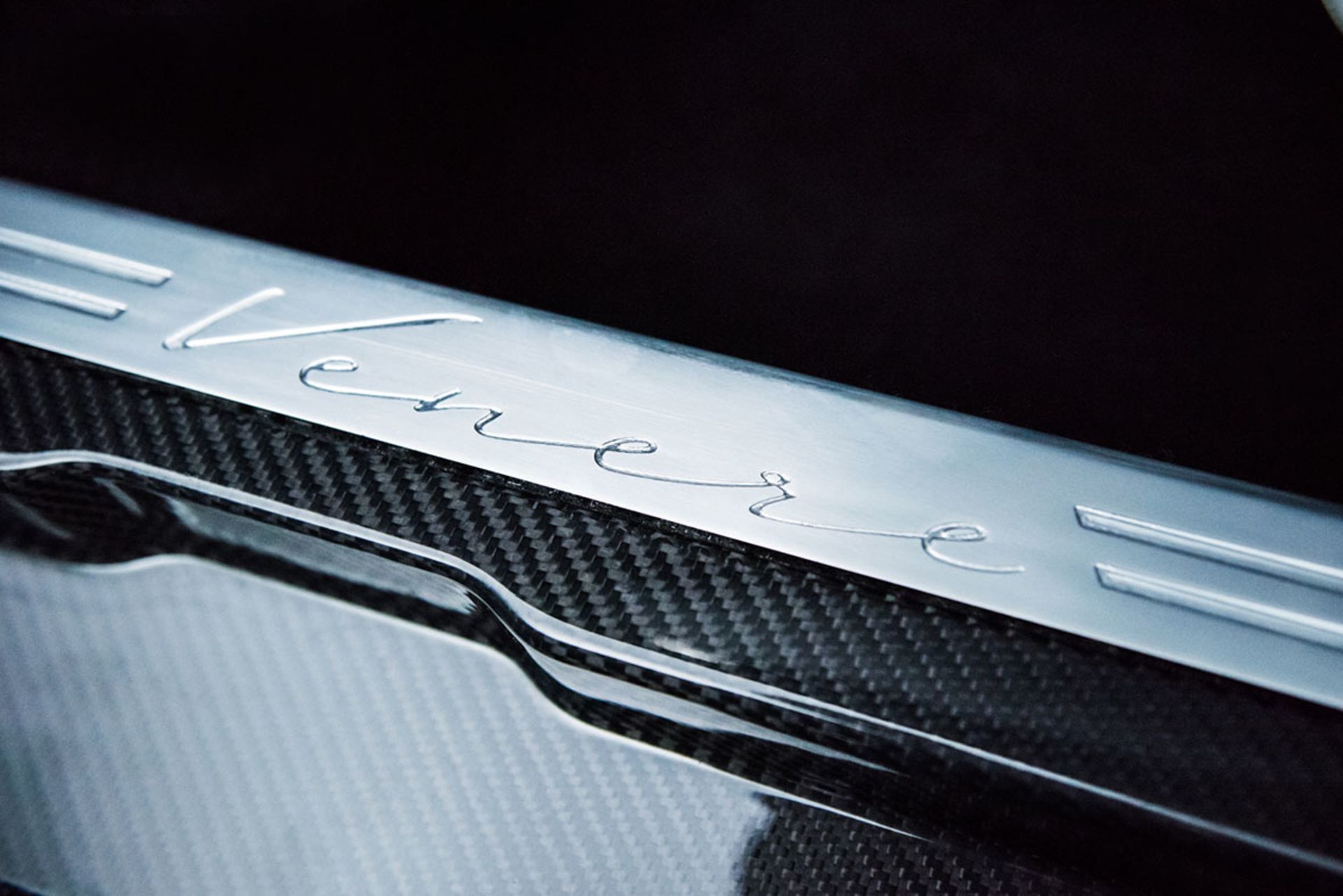 لیموزین تمام برقی LVCHI اوتو ونیر/ LVCHI Auto Venere 