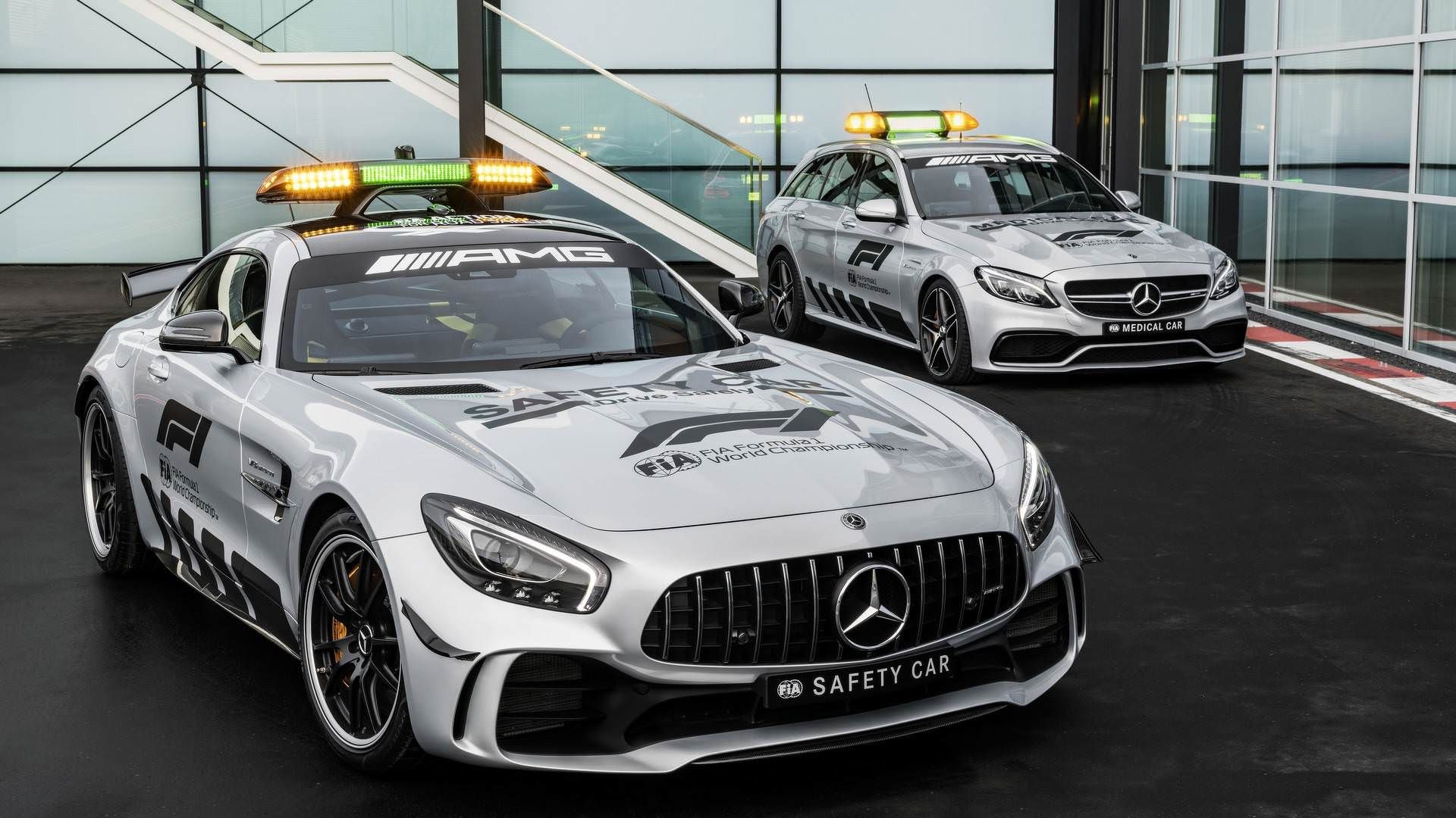 مرسدس خودروی ایمنی فرمول یک / AMG GT R F1 Safety Car