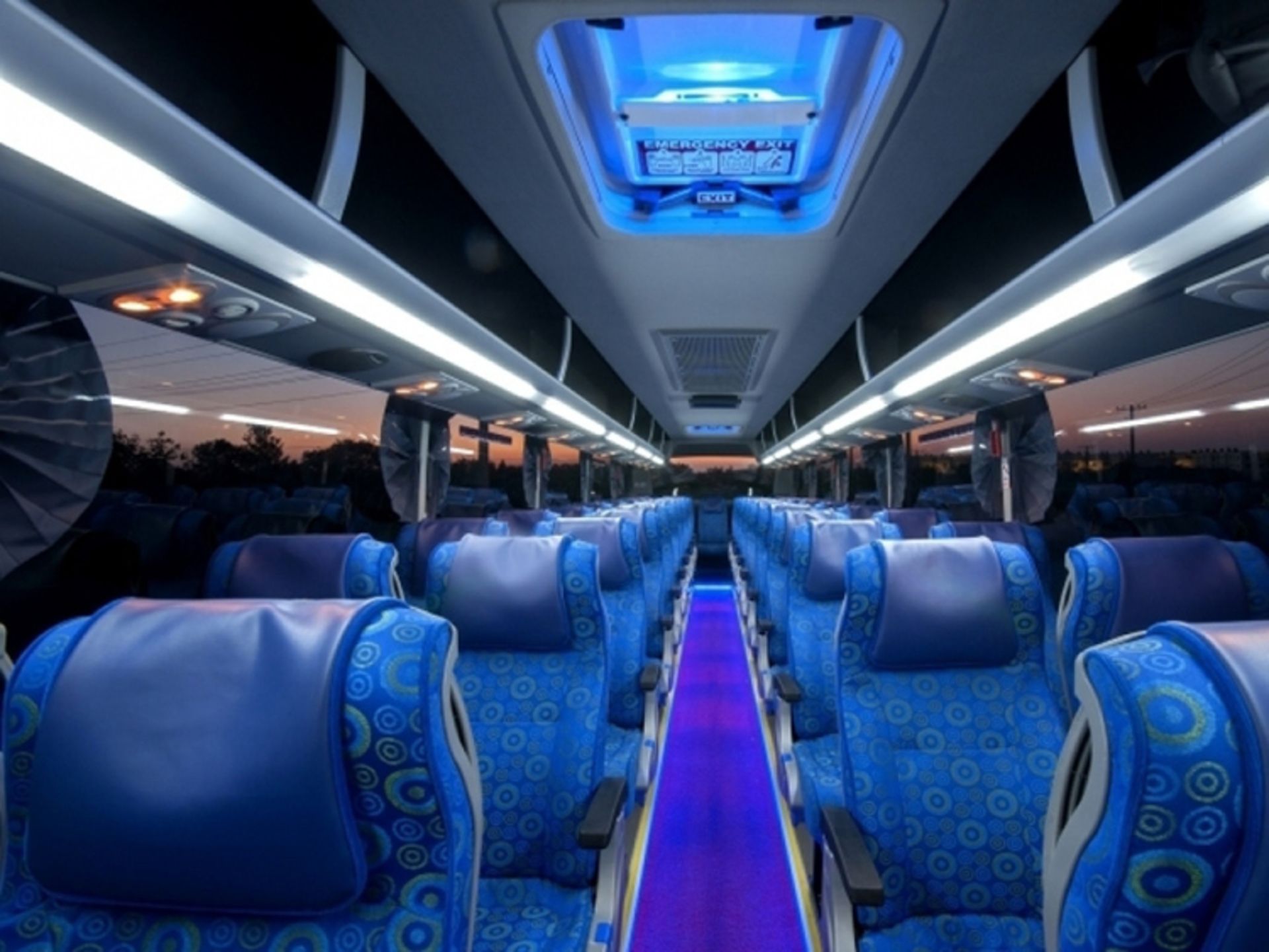 bus اتوبوس