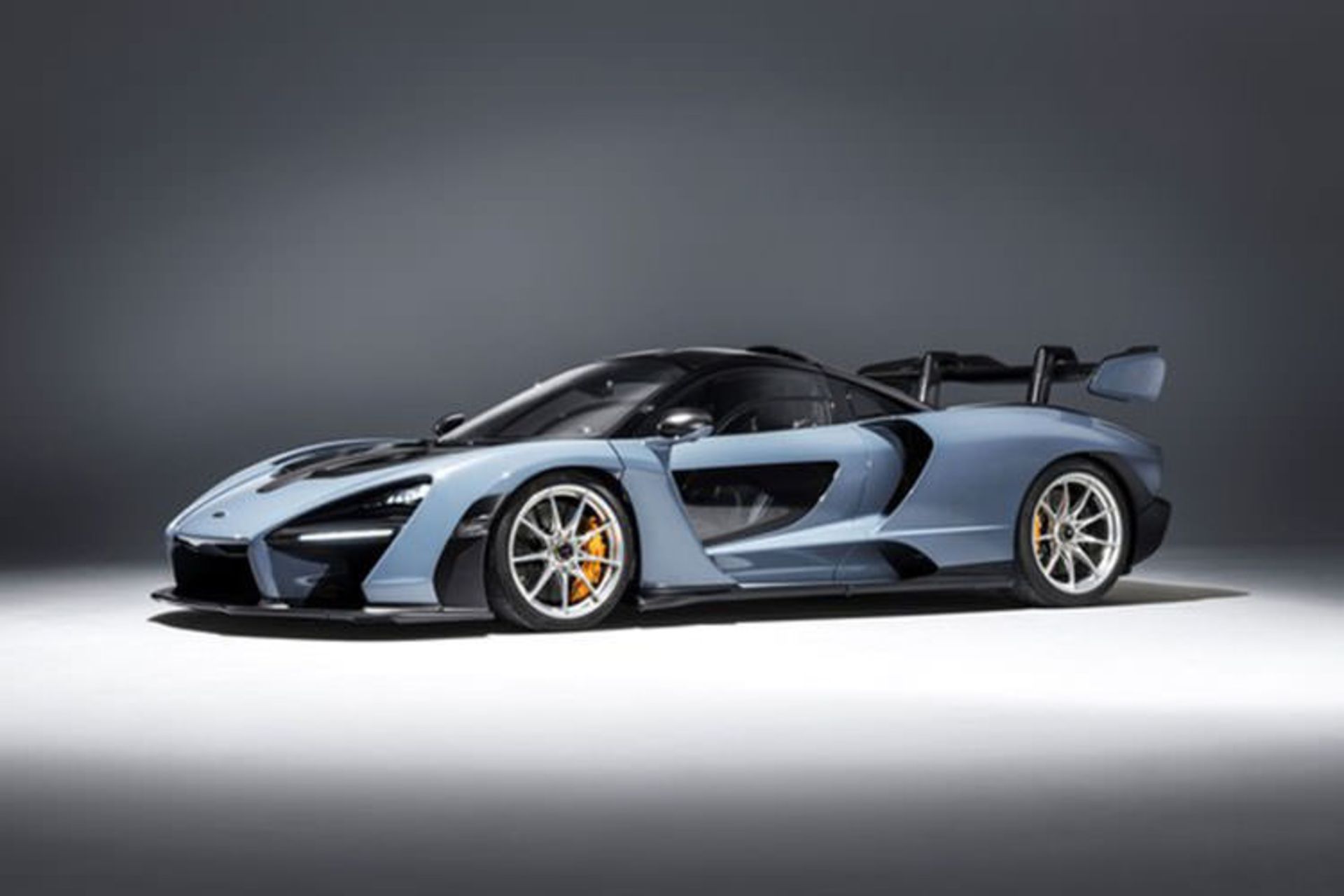 McLaren Senna supercar / ابرخودروی سوپراسپرت مک‌لارن سنا