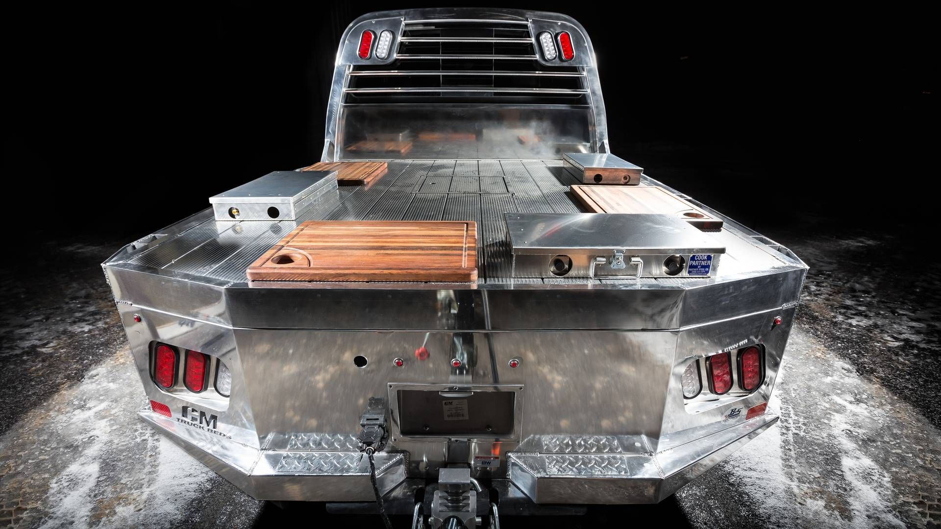 Nissan Smokin Titan / وانت نیسان اسموکین تایتان