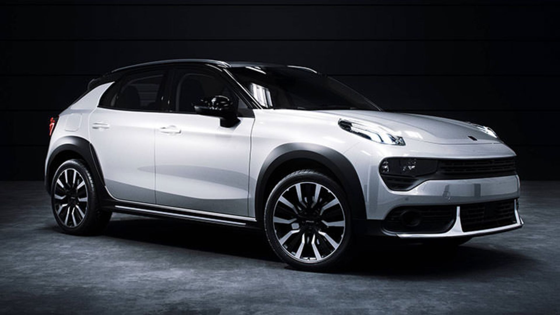 Lynk & Co 02 / شاسی‌بلند لینک اند کو 02
