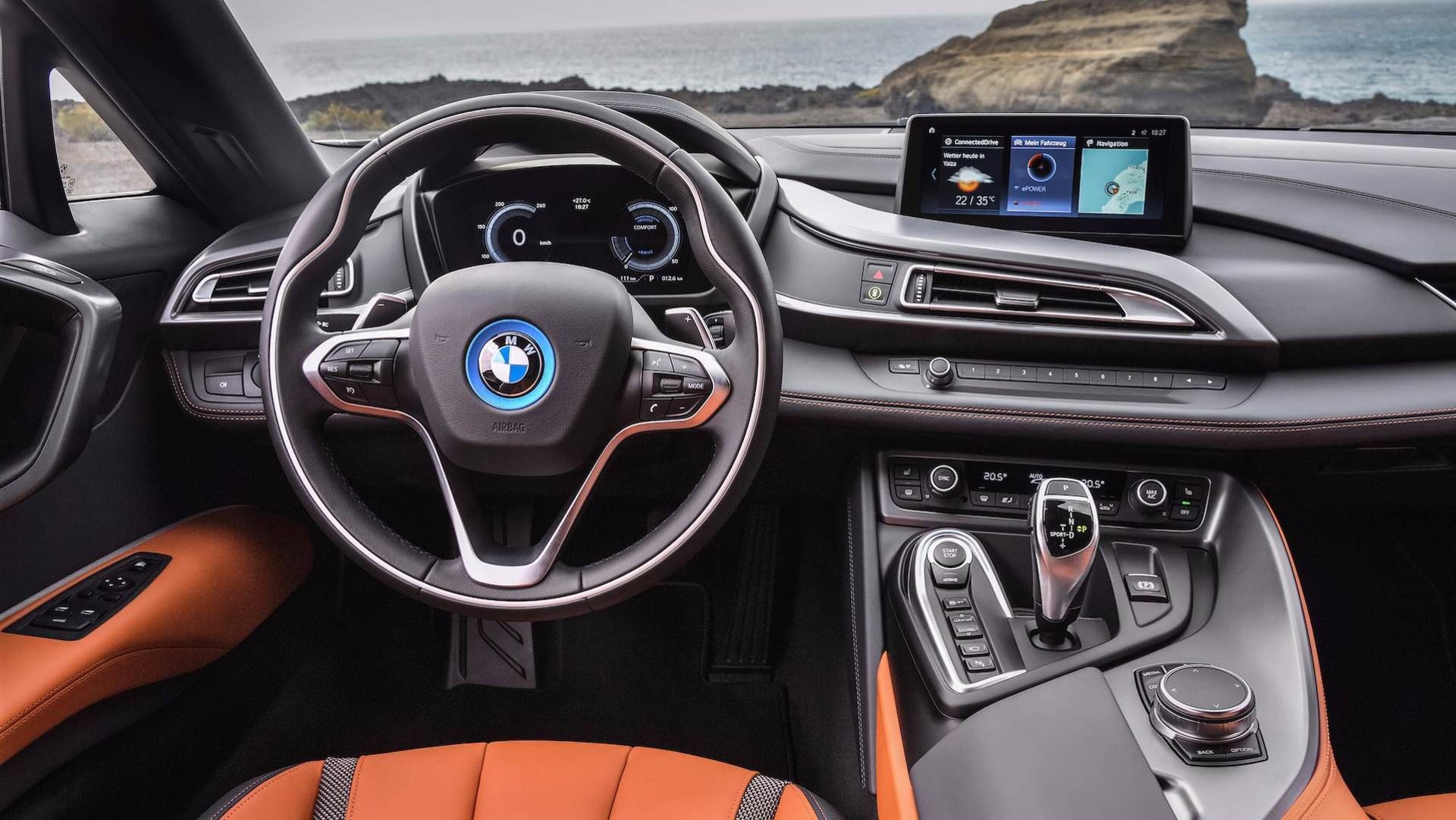 BMW  i8 coupe / خودروی الکتریکی کوپه بی‌ام‌و  i8