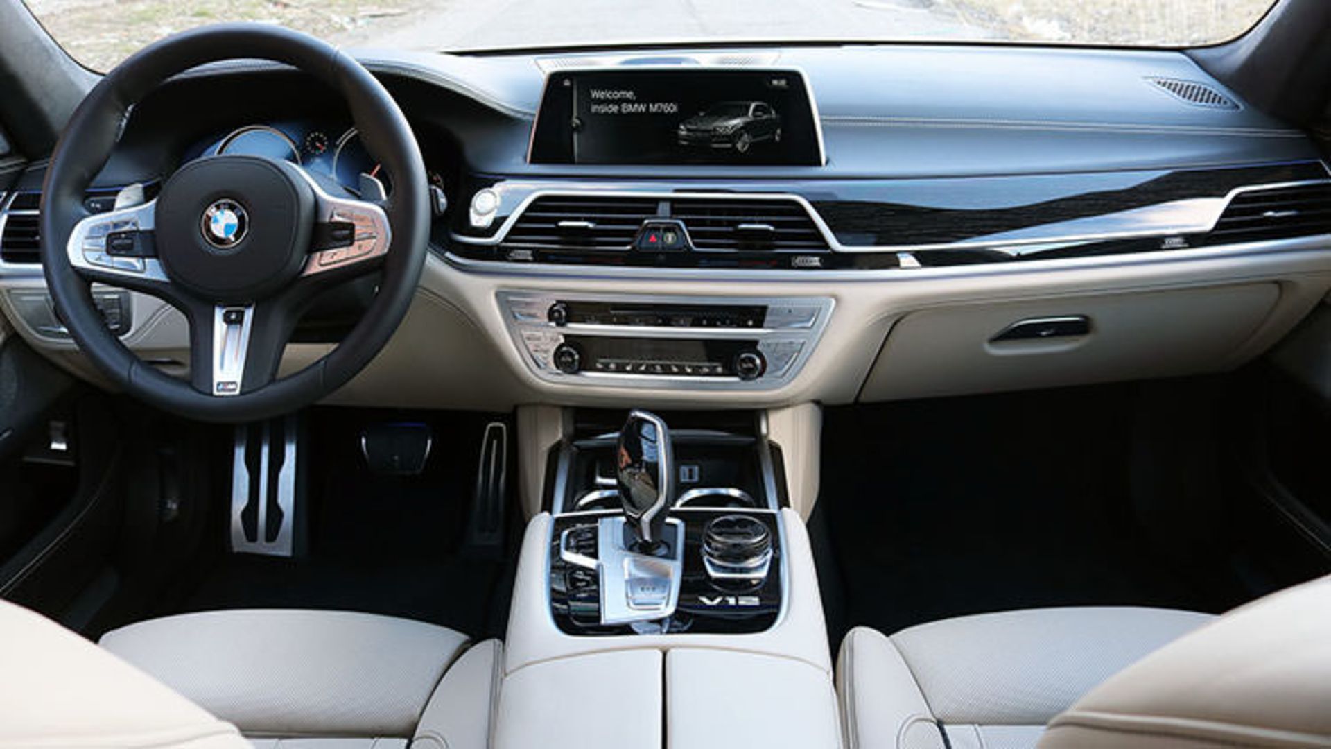 BMW 7 Series / سدان بی‌ام‌و سری 7