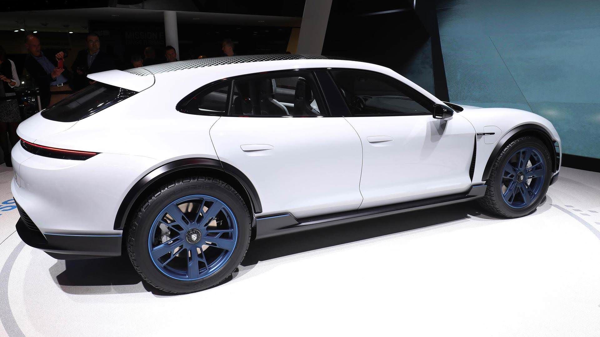 Porsche Mission E Cross Turismo concept / خودروی مفهومی پورشه میشن ای کراس توریسمو