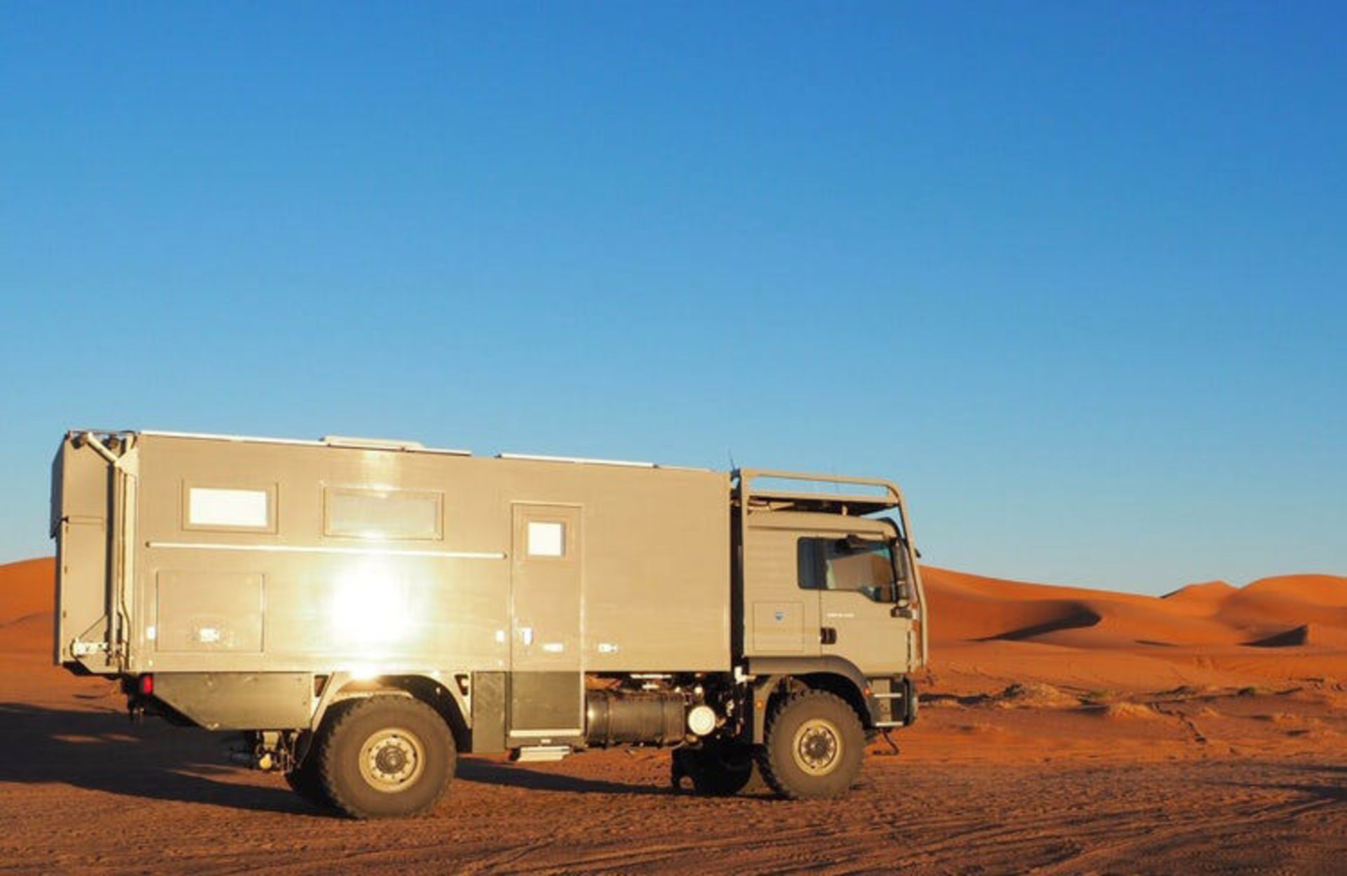 Unicat MAN offroad motorhome truck / کامیون آف‌رود یونیکت مان
